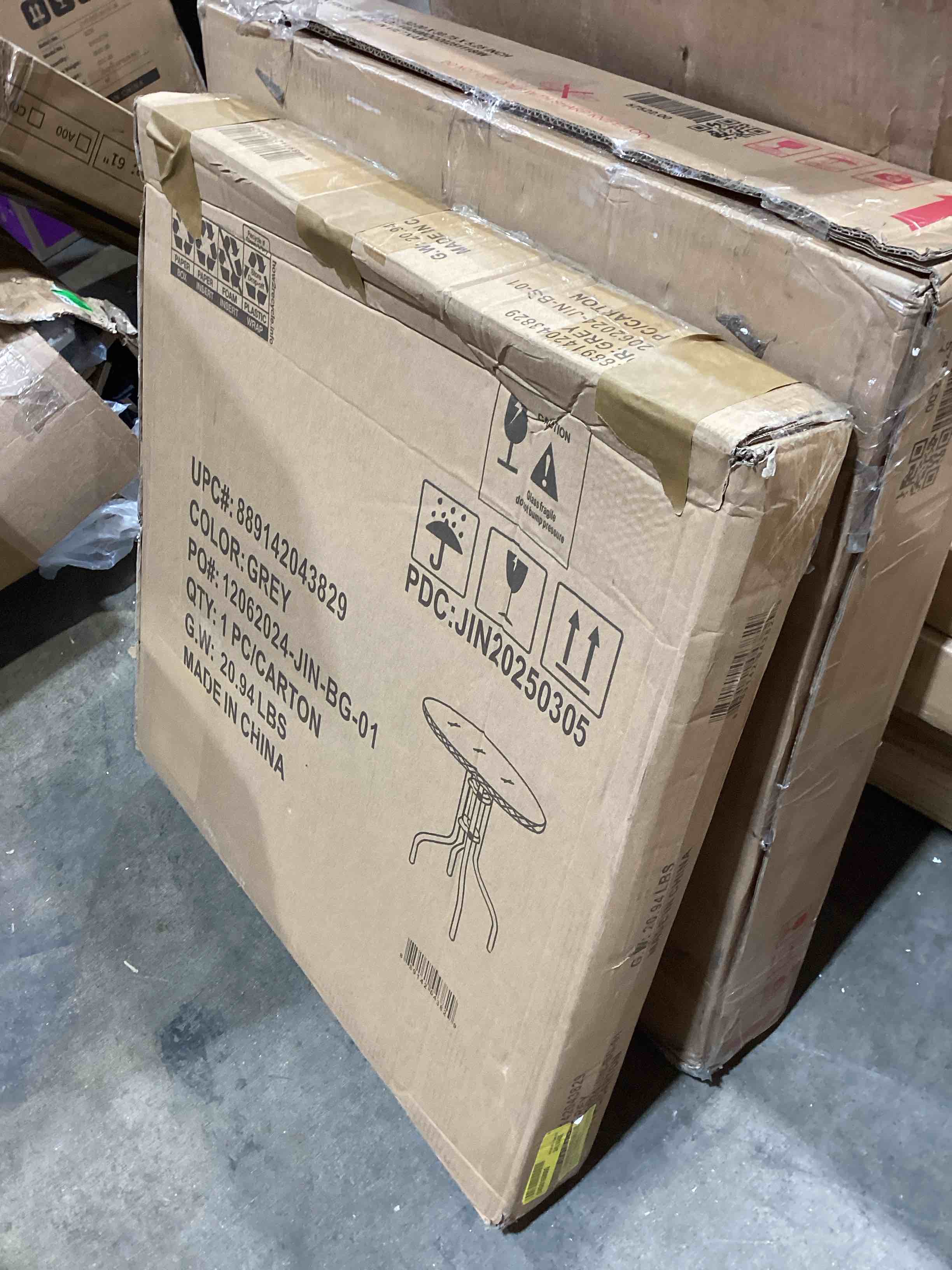 https://s3.amazonaws.com/lotting-images-prod/bidfta/PNK3564024_1778685791379.jpeg