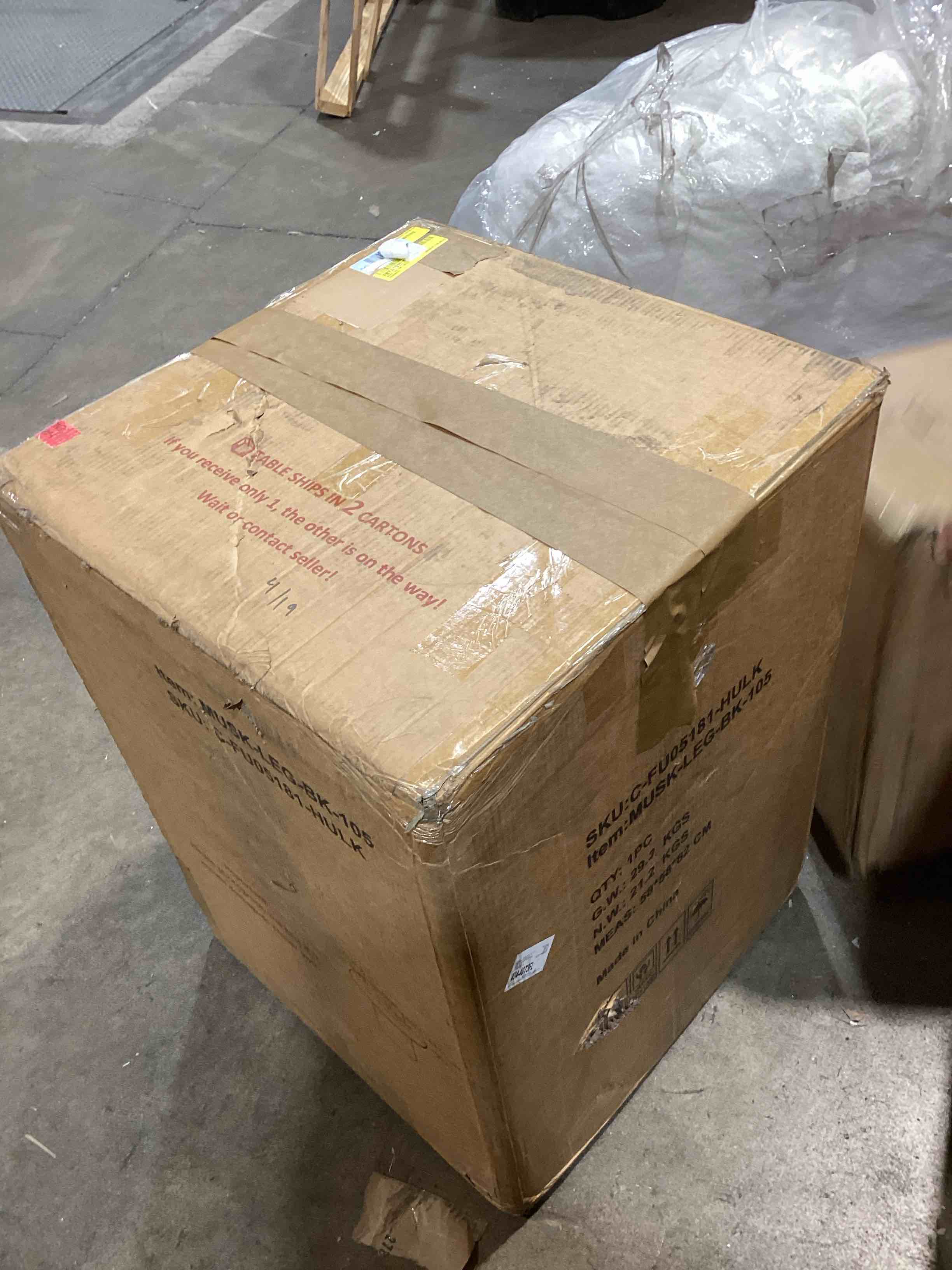 https://s3.amazonaws.com/lotting-images-prod/bidfta/PNK3564027_1778687227042.jpeg