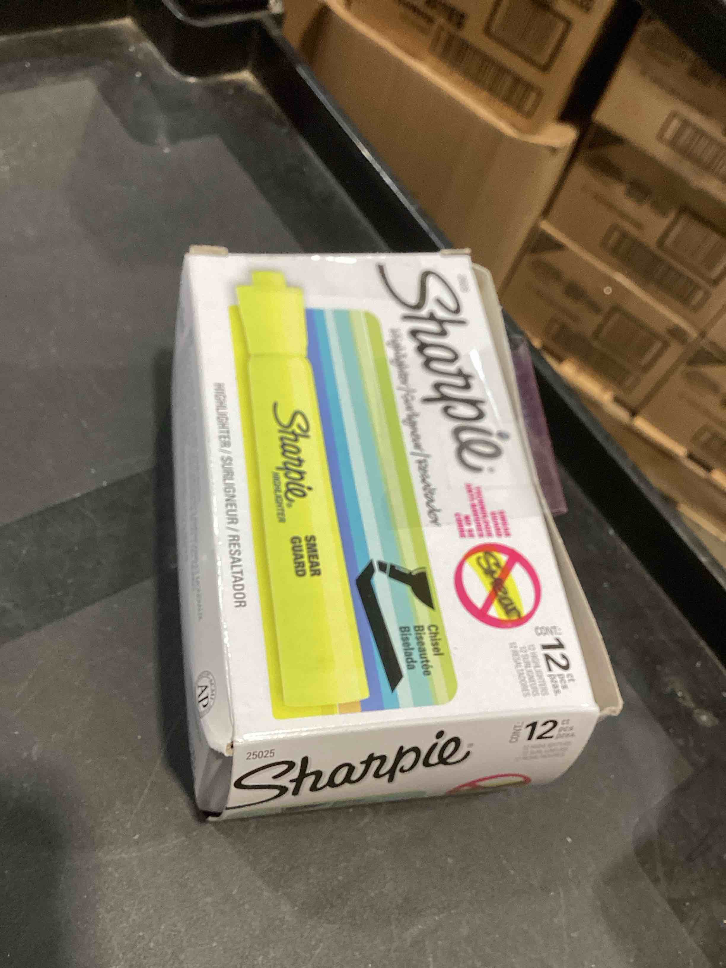 Condition photo showing New/Like New for sharpie tank style highlighters chisel tip fluorescent yellow box of 11