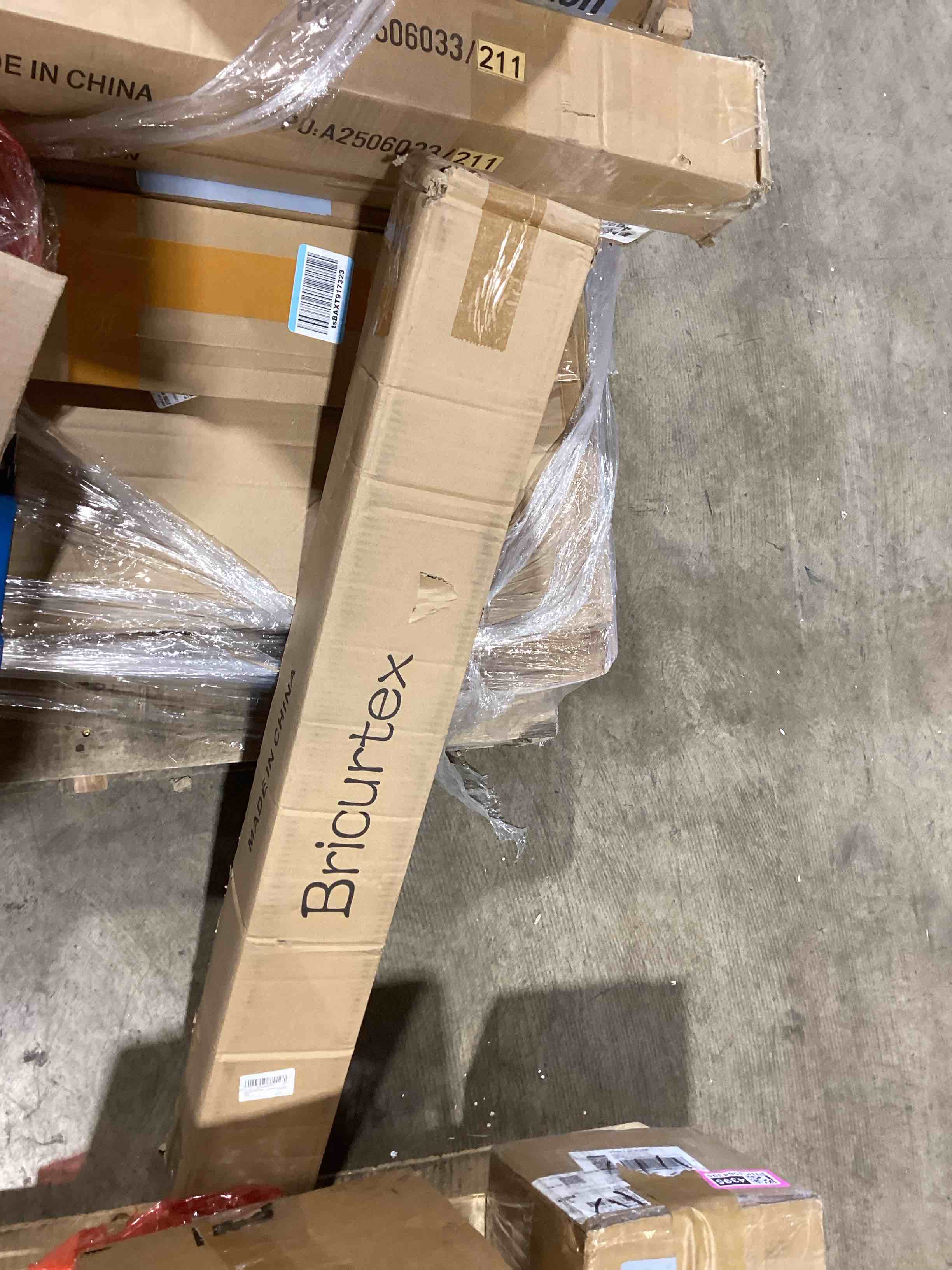 Condition photo showing Good Condition for bricurtex cordless. .ght(beige, 36"w x 72”