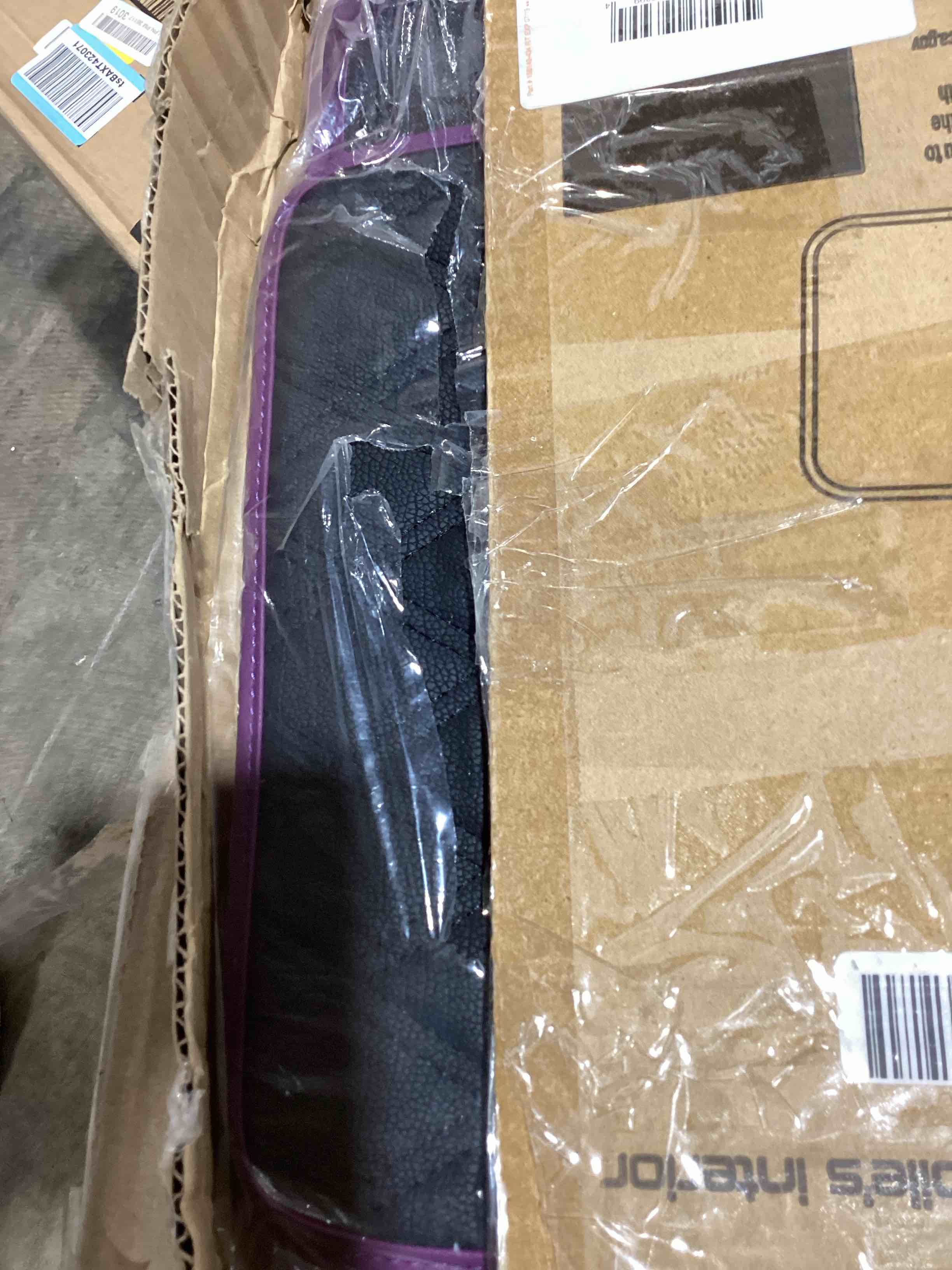 Condition photo showing Good Condition for fh group 4-piece deluxe universal liners faux leather car floor mats