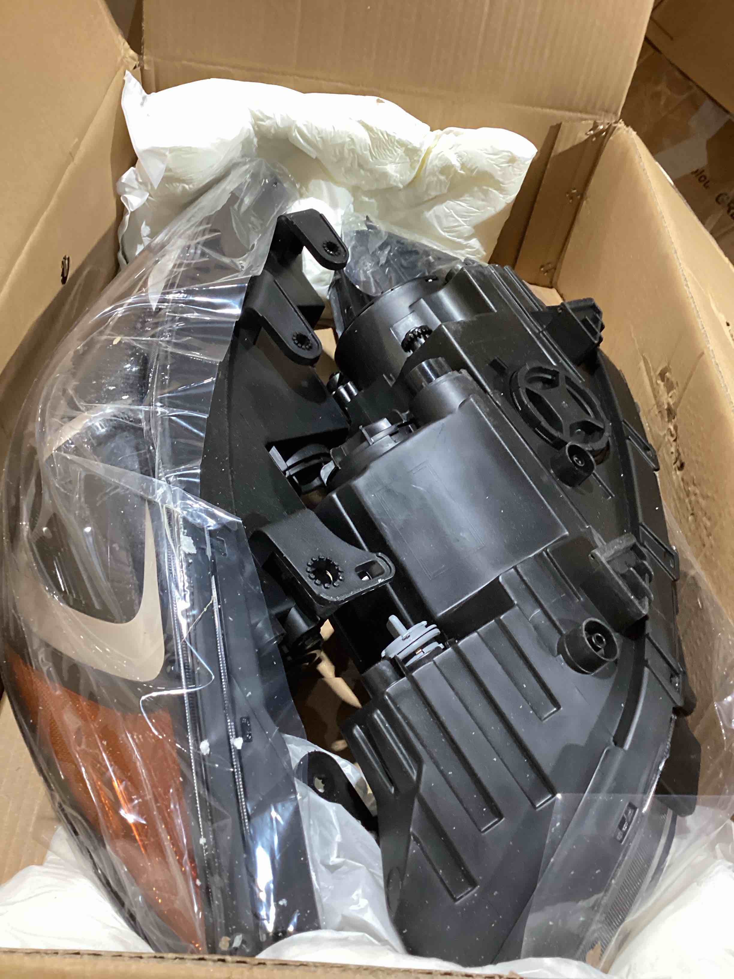 Condition photo showing Good Condition for headlight assembly for 2017 2018 hyundai elantra (not fit gt models), w/o drl halogen headlamp with blubs clear lens black housing amber reflector (driver&passenger side), 1 pair