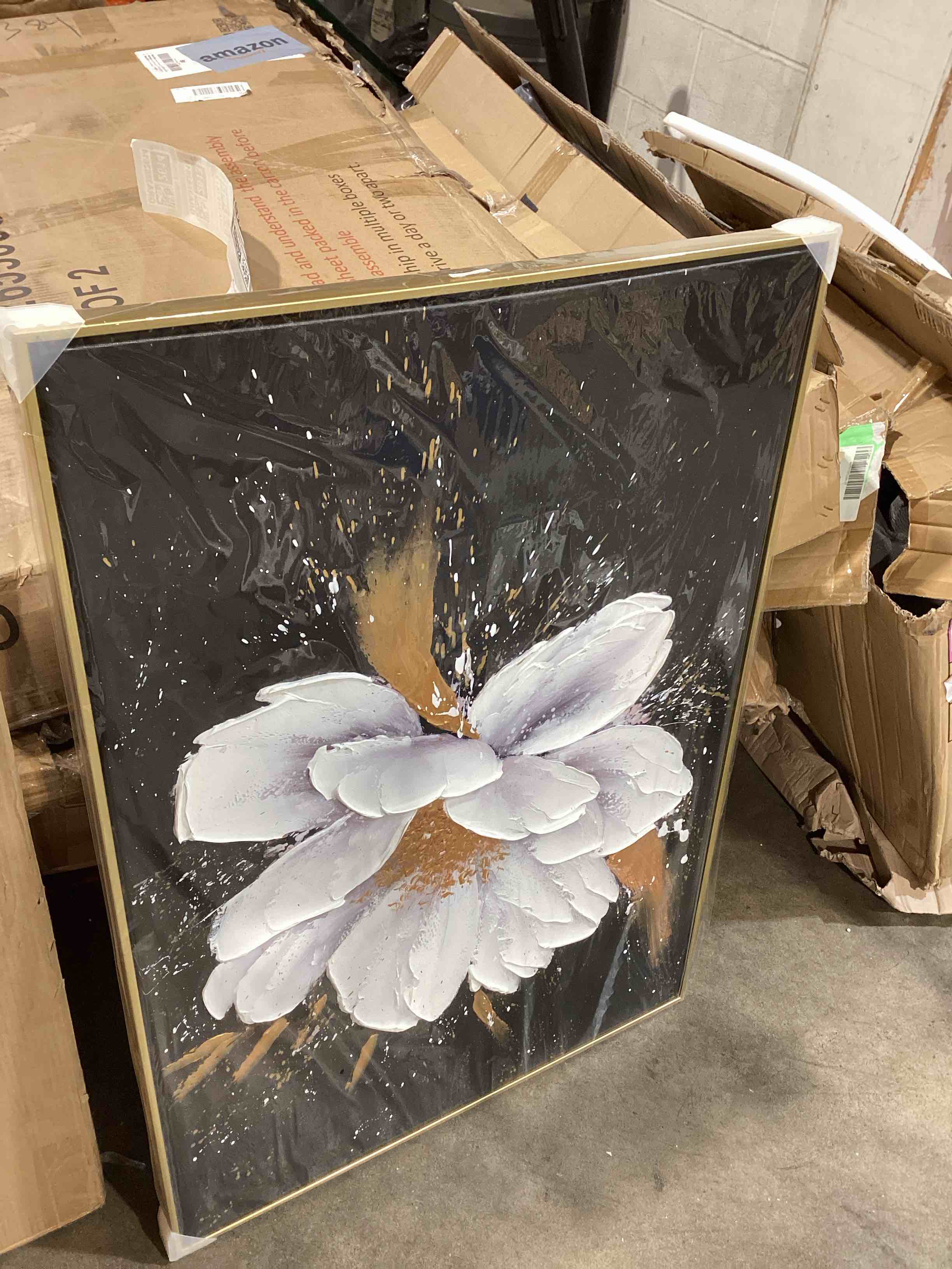 Condition photo showing Good Condition for flower canvas wall art glod framed modern artwork for living room home decoration 28x40inches