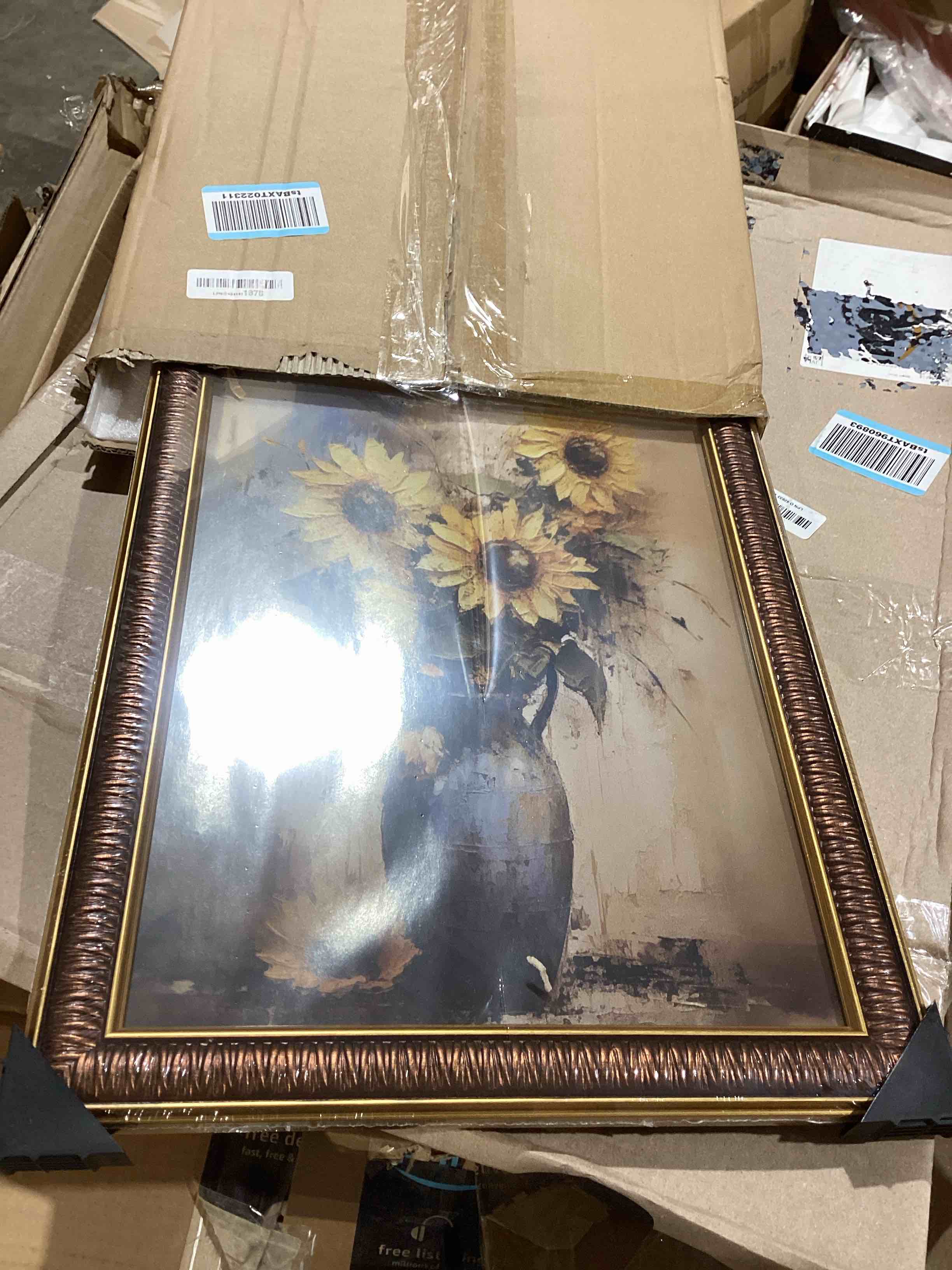 Condition photo showing Good Condition for frame the flowers 12x16-vintage gold 