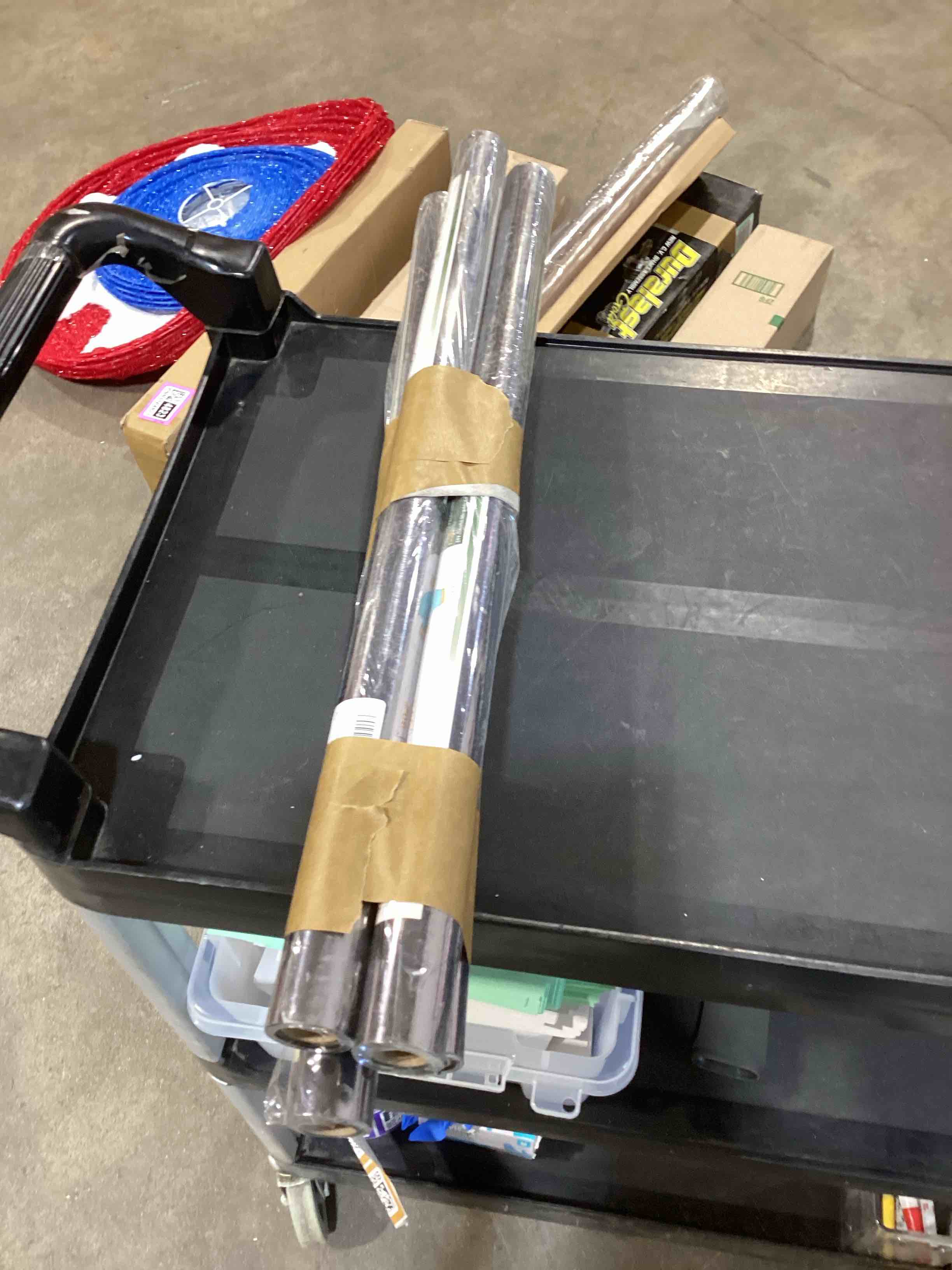 Condition photo showing New/Like New for carves wndow p 23 6x118.1 inch pack 4 