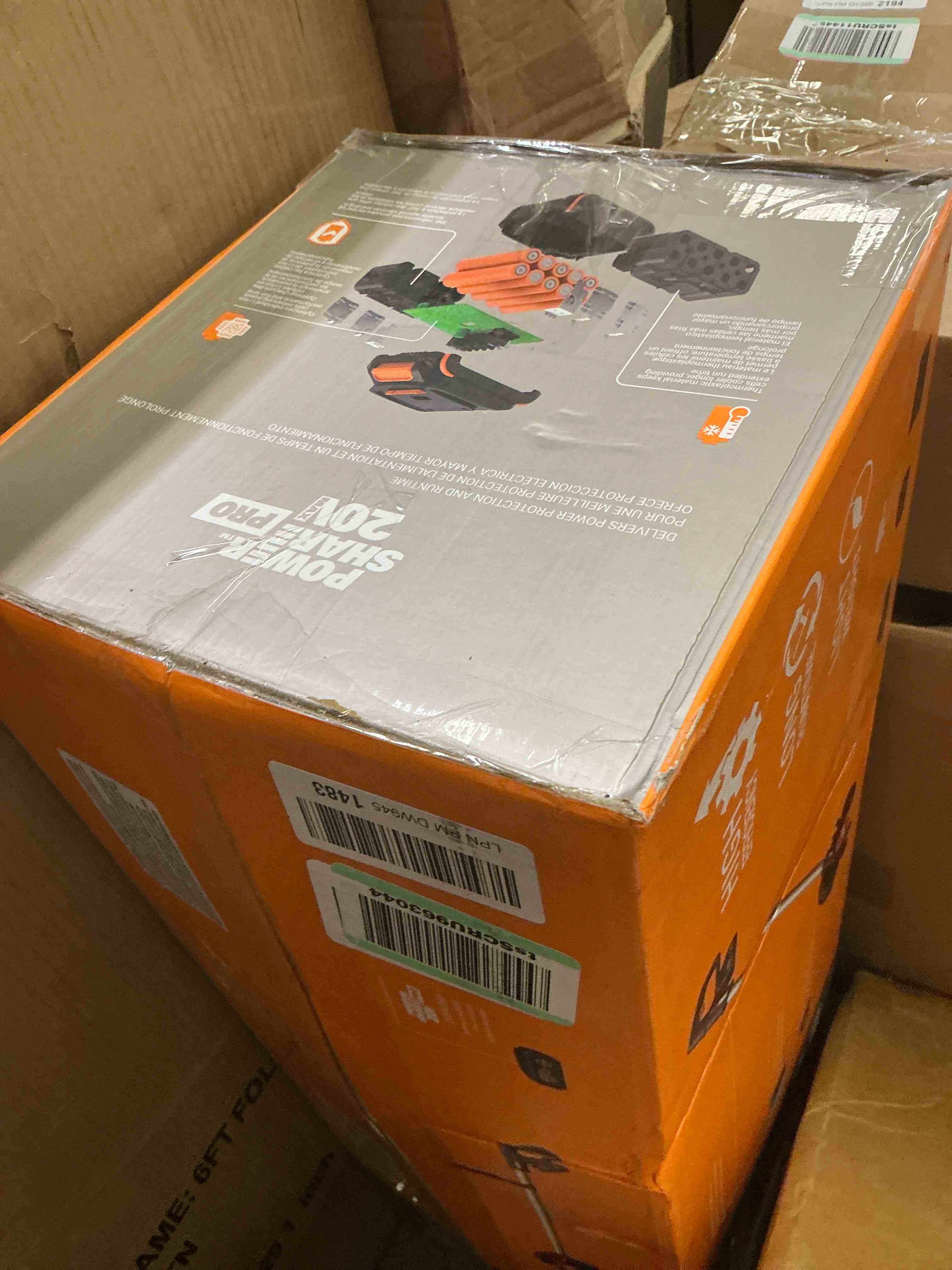https://s3.amazonaws.com/lotting-images-prod/bidfta/PNK3565038_1753833355283.jpeg