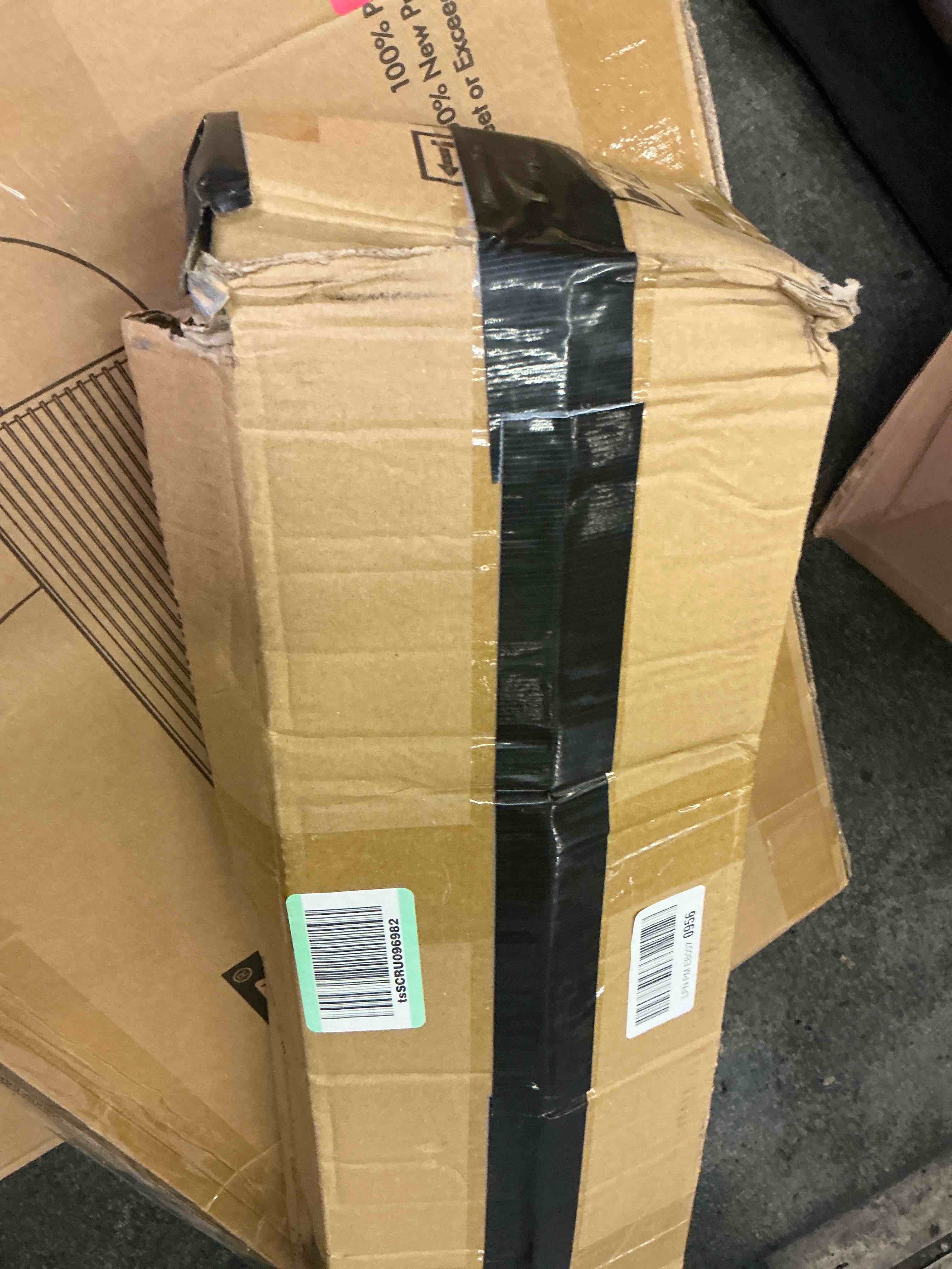 https://s3.amazonaws.com/lotting-images-prod/bidfta/PNK3565062_1753834365547.jpeg