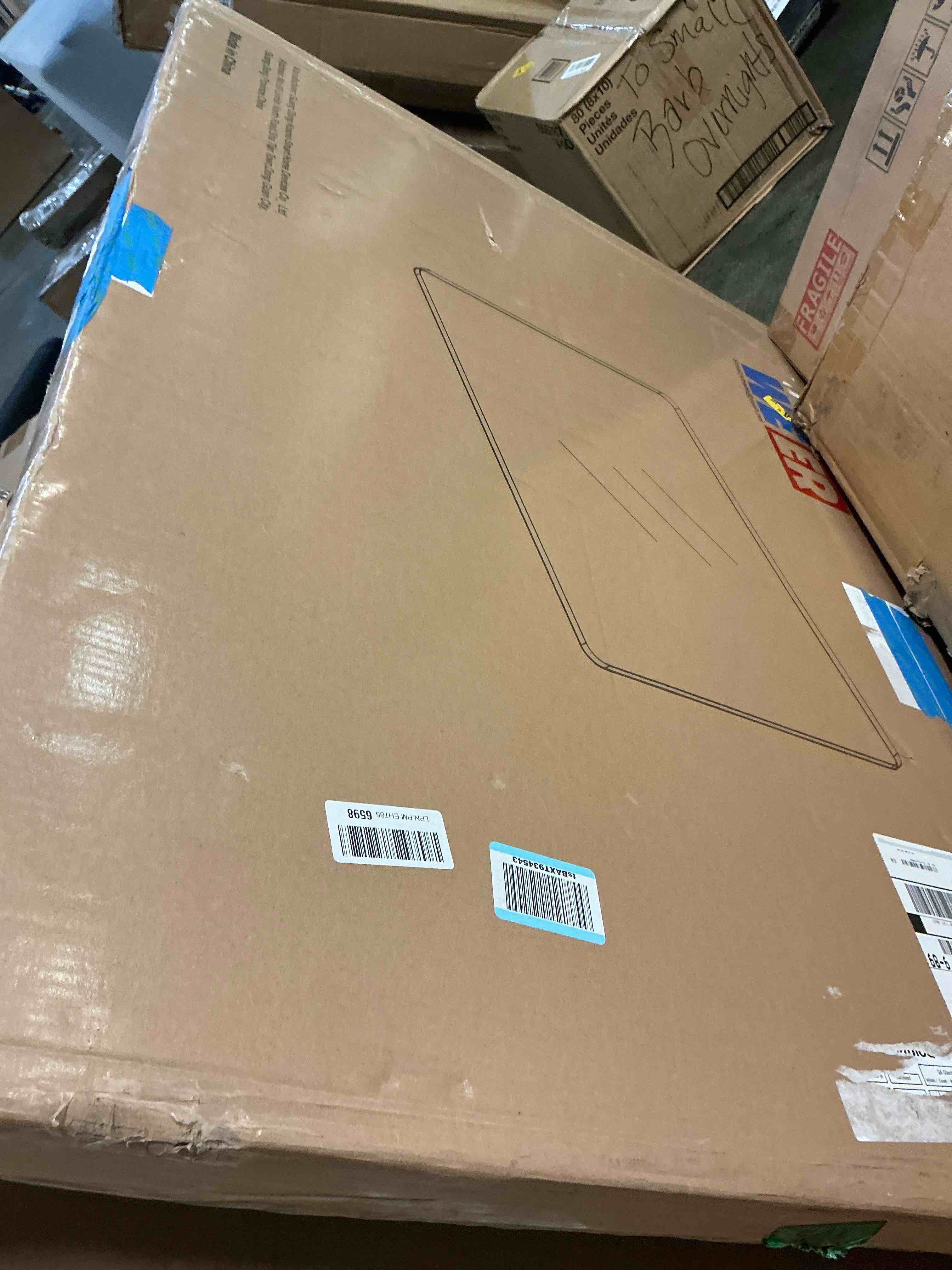 https://s3.amazonaws.com/lotting-images-prod/bidfta/PNK3565107_1753838129064.jpeg