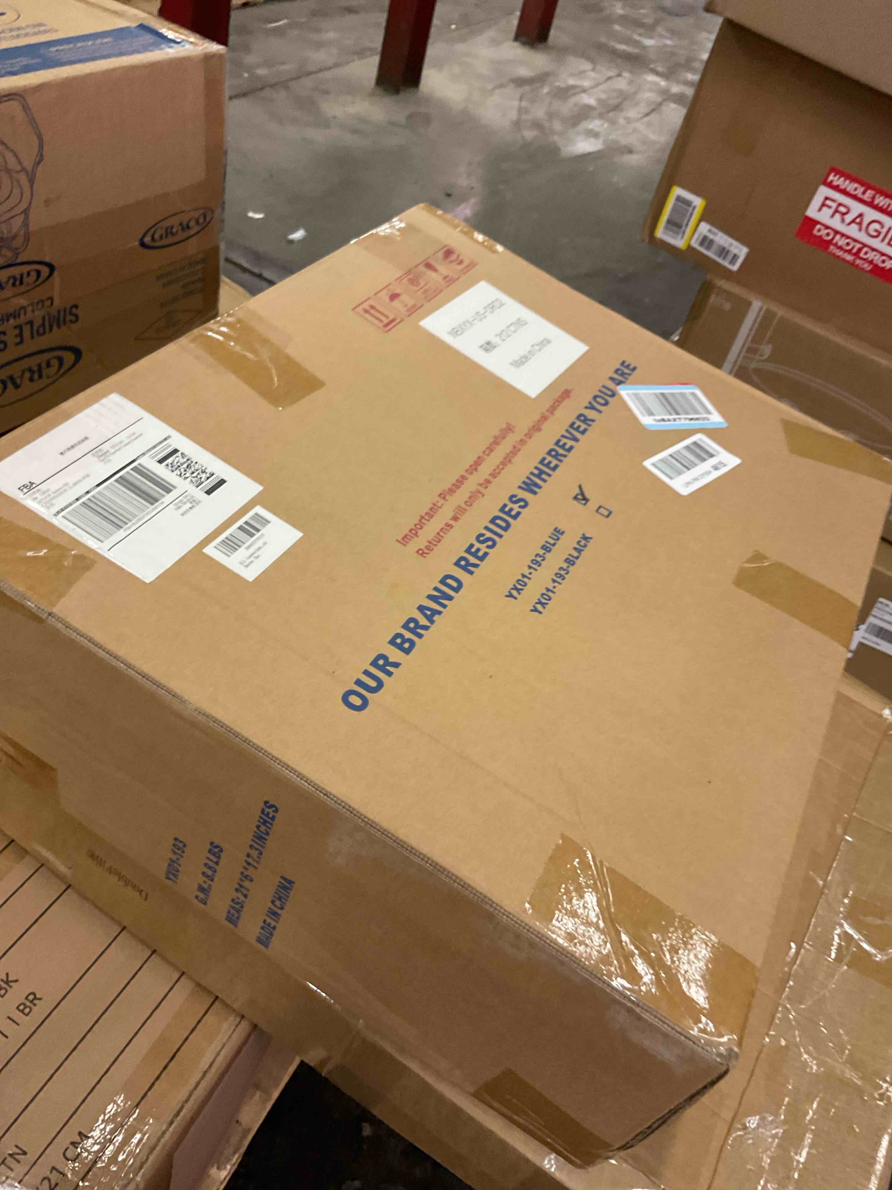 https://s3.amazonaws.com/lotting-images-prod/bidfta/PNK3565172_1753915269204.jpeg