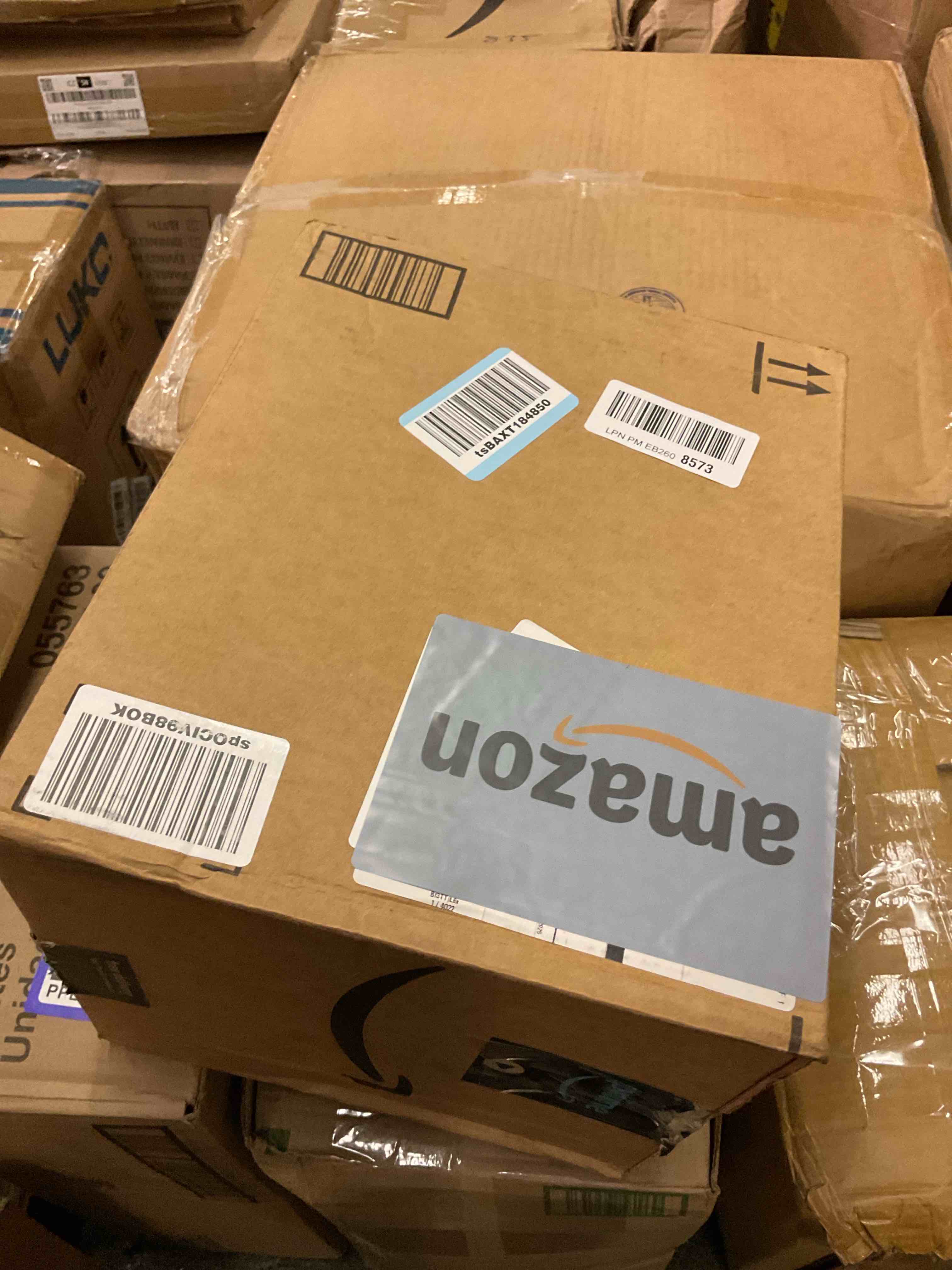 https://s3.amazonaws.com/lotting-images-prod/bidfta/PNK3565213_1753923175919.jpeg