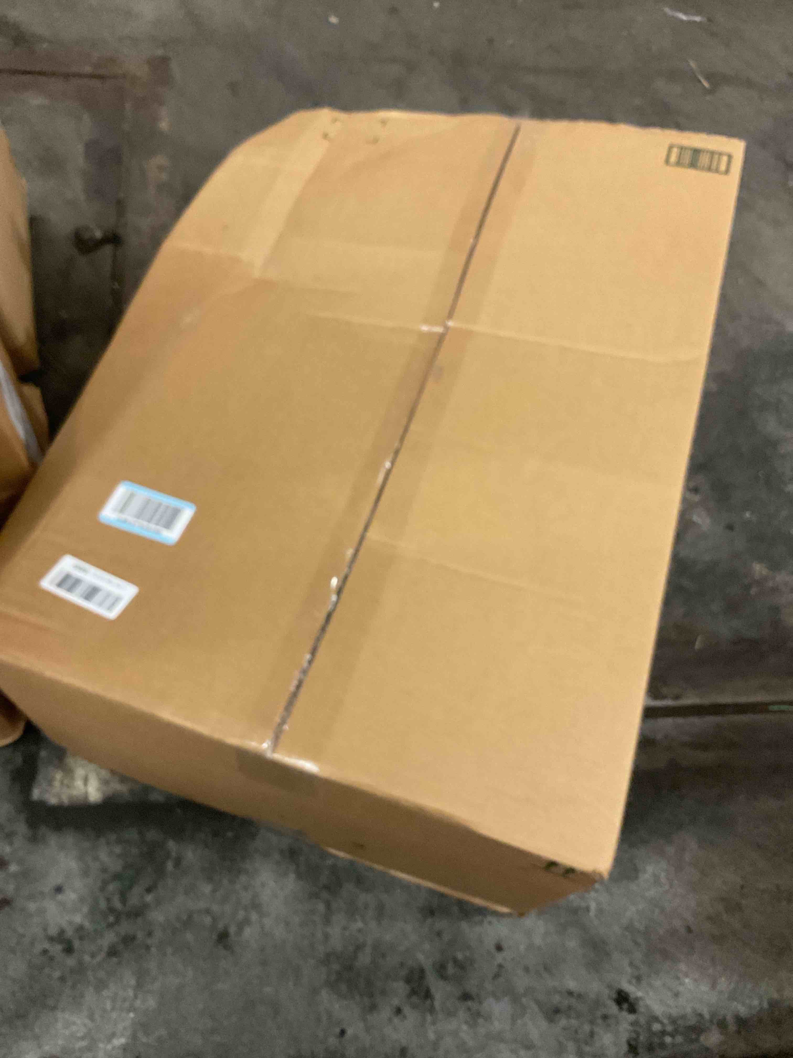 https://s3.amazonaws.com/lotting-images-prod/bidfta/PNK3565220_1753923465711.jpeg