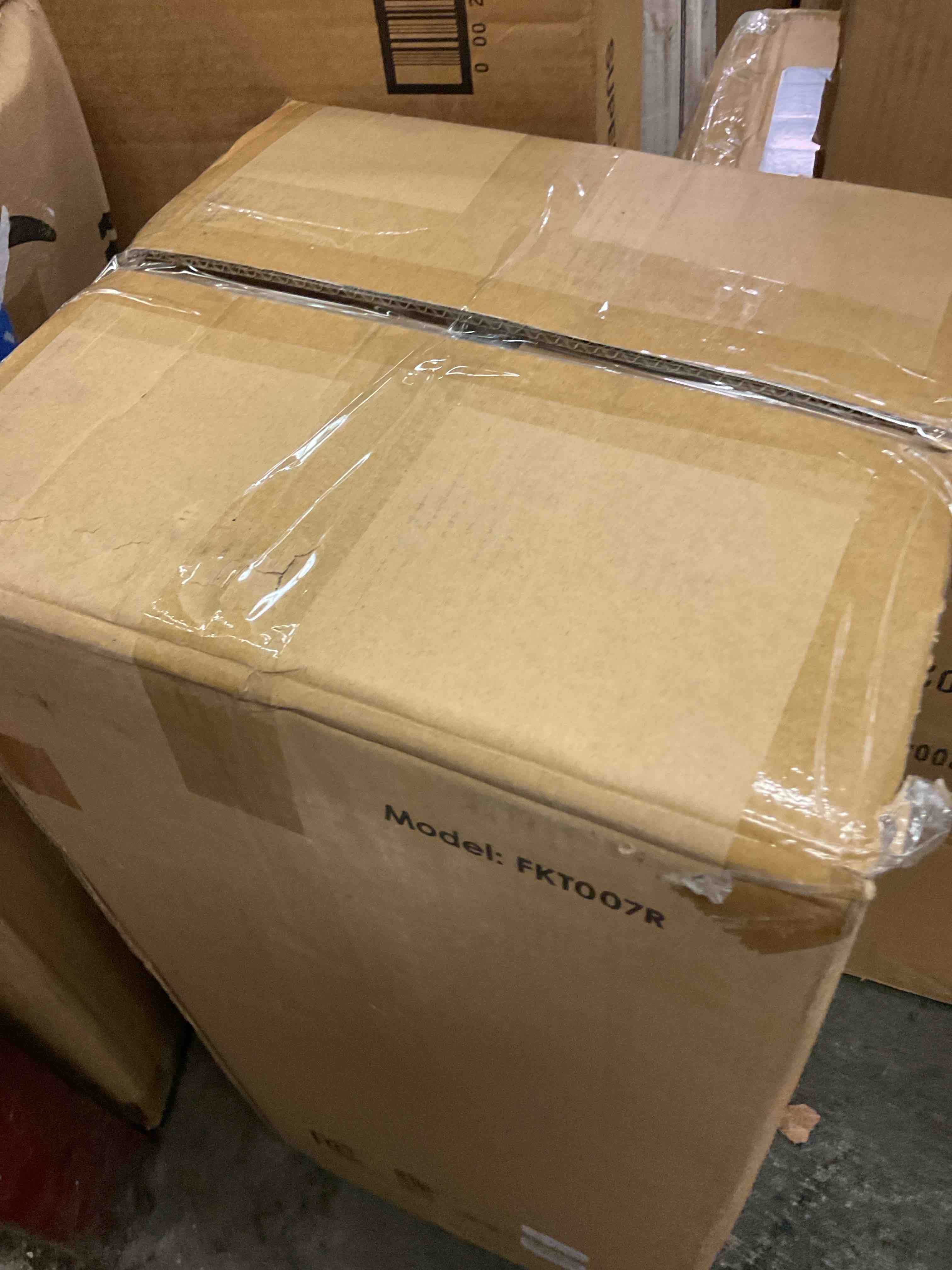 https://s3.amazonaws.com/lotting-images-prod/bidfta/PNK3565257_1754068033190.jpeg