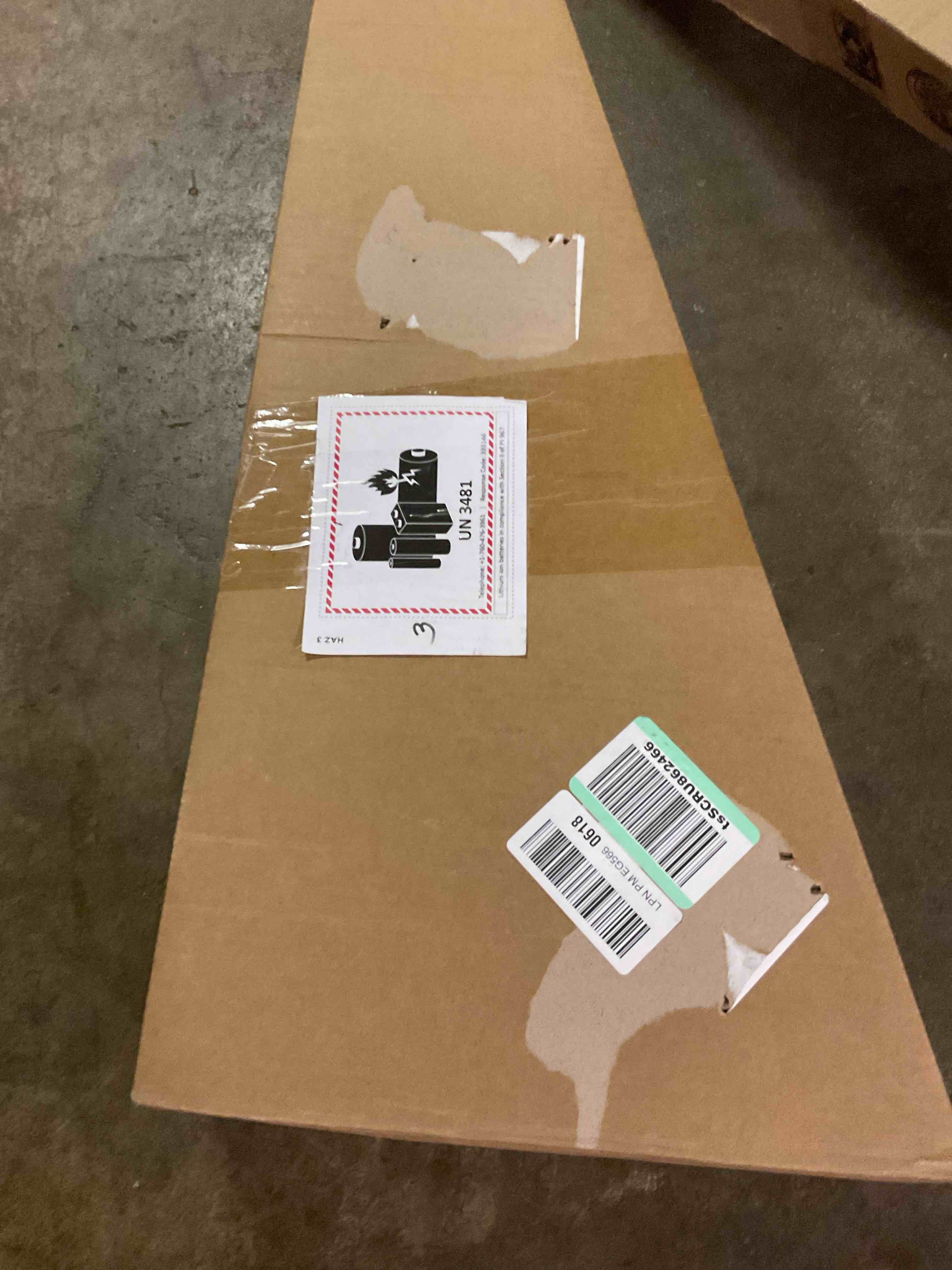 https://s3.amazonaws.com/lotting-images-prod/bidfta/PNK3565272_1754445011117.jpeg