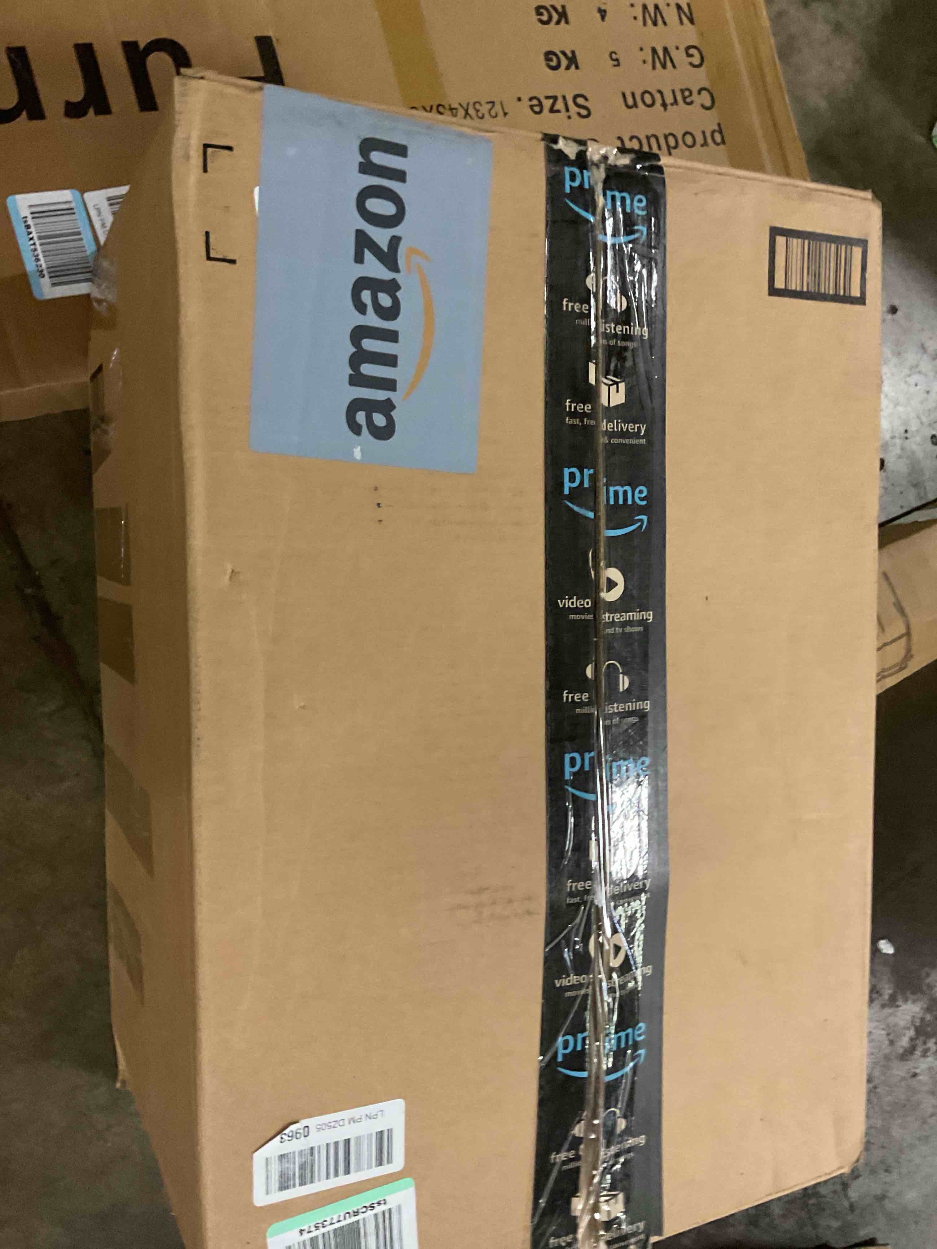 https://s3.amazonaws.com/lotting-images-prod/bidfta/PNK3565273_1754445051516.jpeg