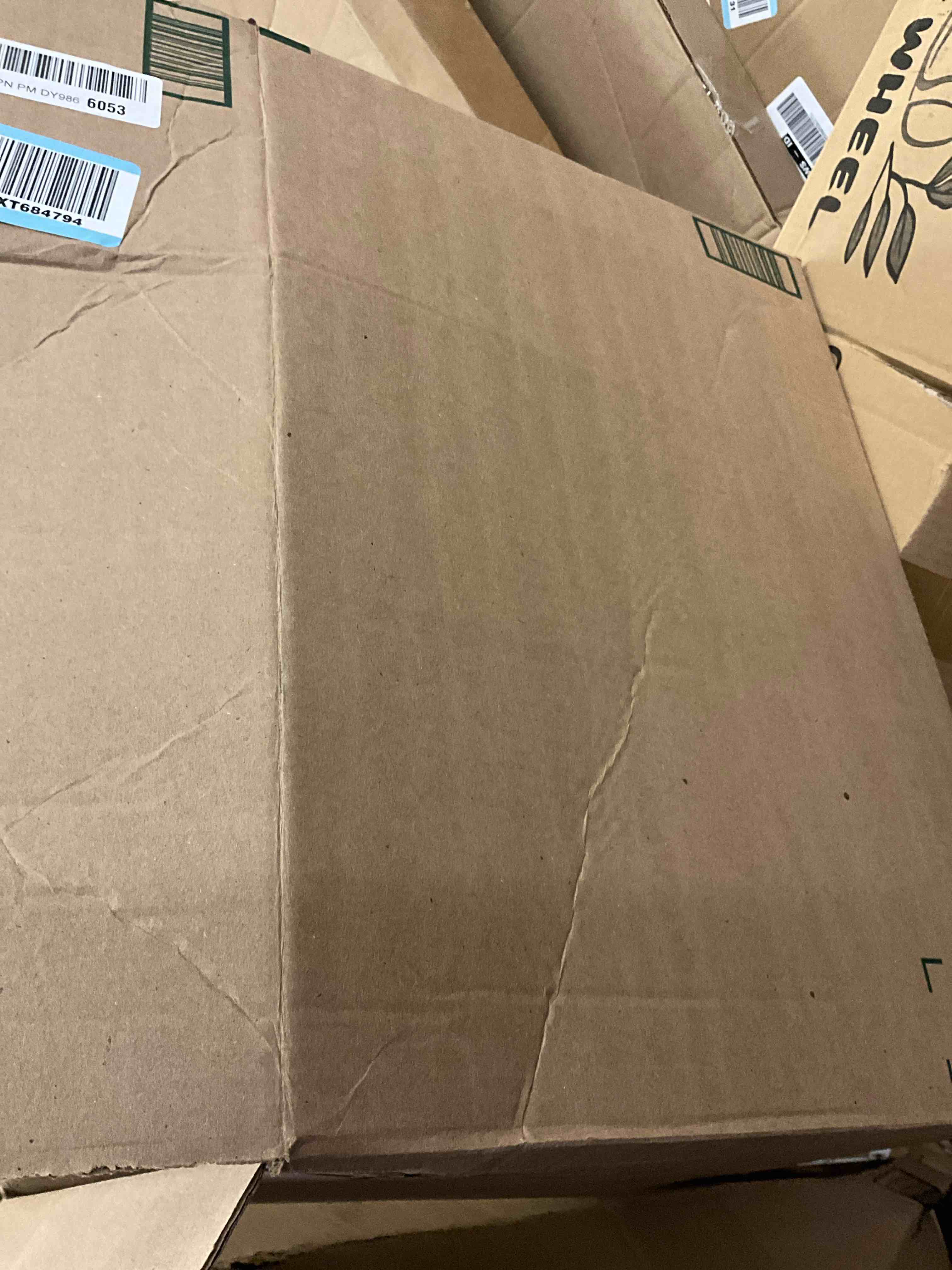 https://s3.amazonaws.com/lotting-images-prod/bidfta/PNK3565312_1754590405722.jpeg