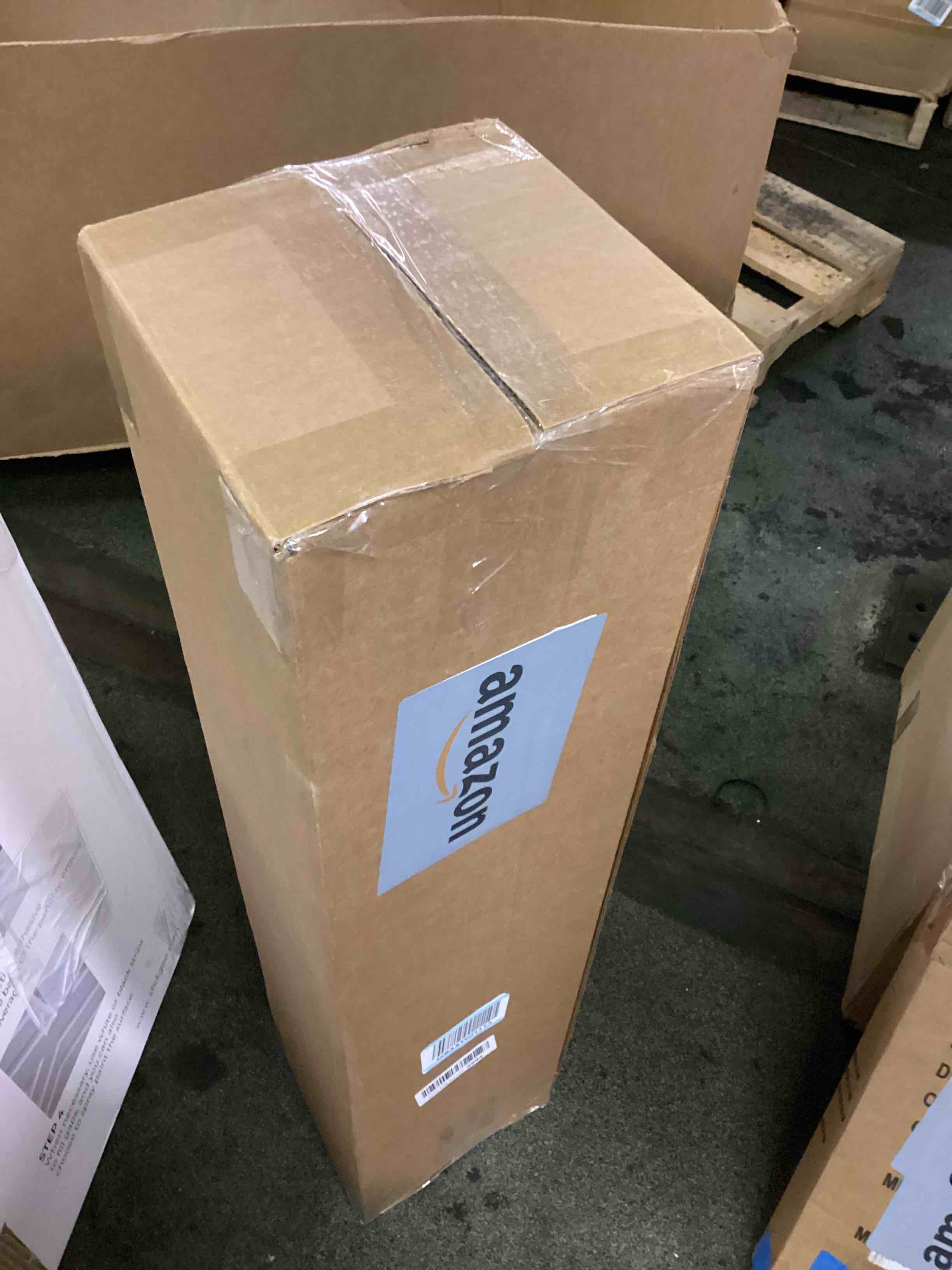 https://s3.amazonaws.com/lotting-images-prod/bidfta/PNK3565485_1755466133909.jpeg