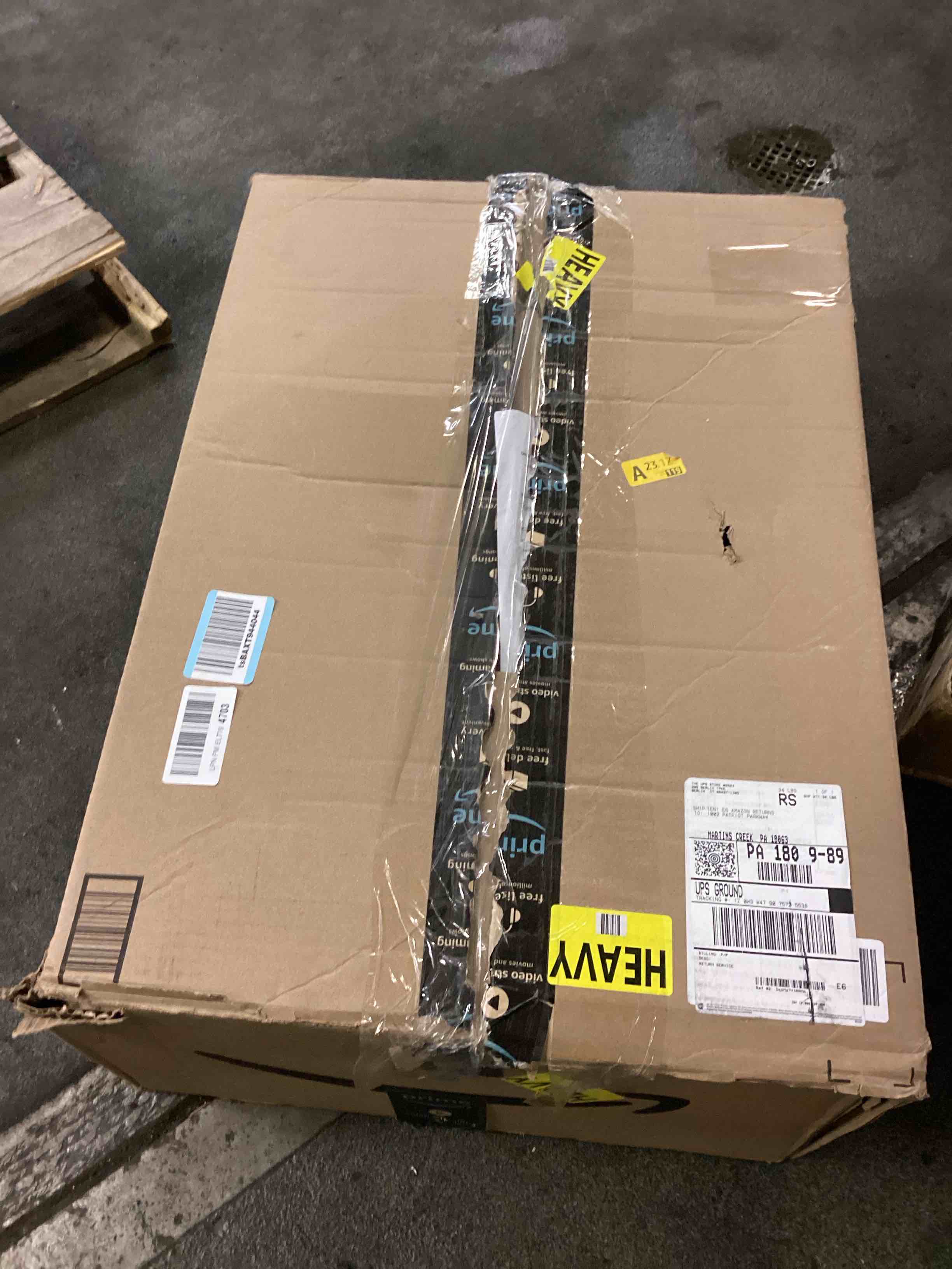 https://s3.amazonaws.com/lotting-images-prod/bidfta/PNK3565501_1755467814368.jpeg