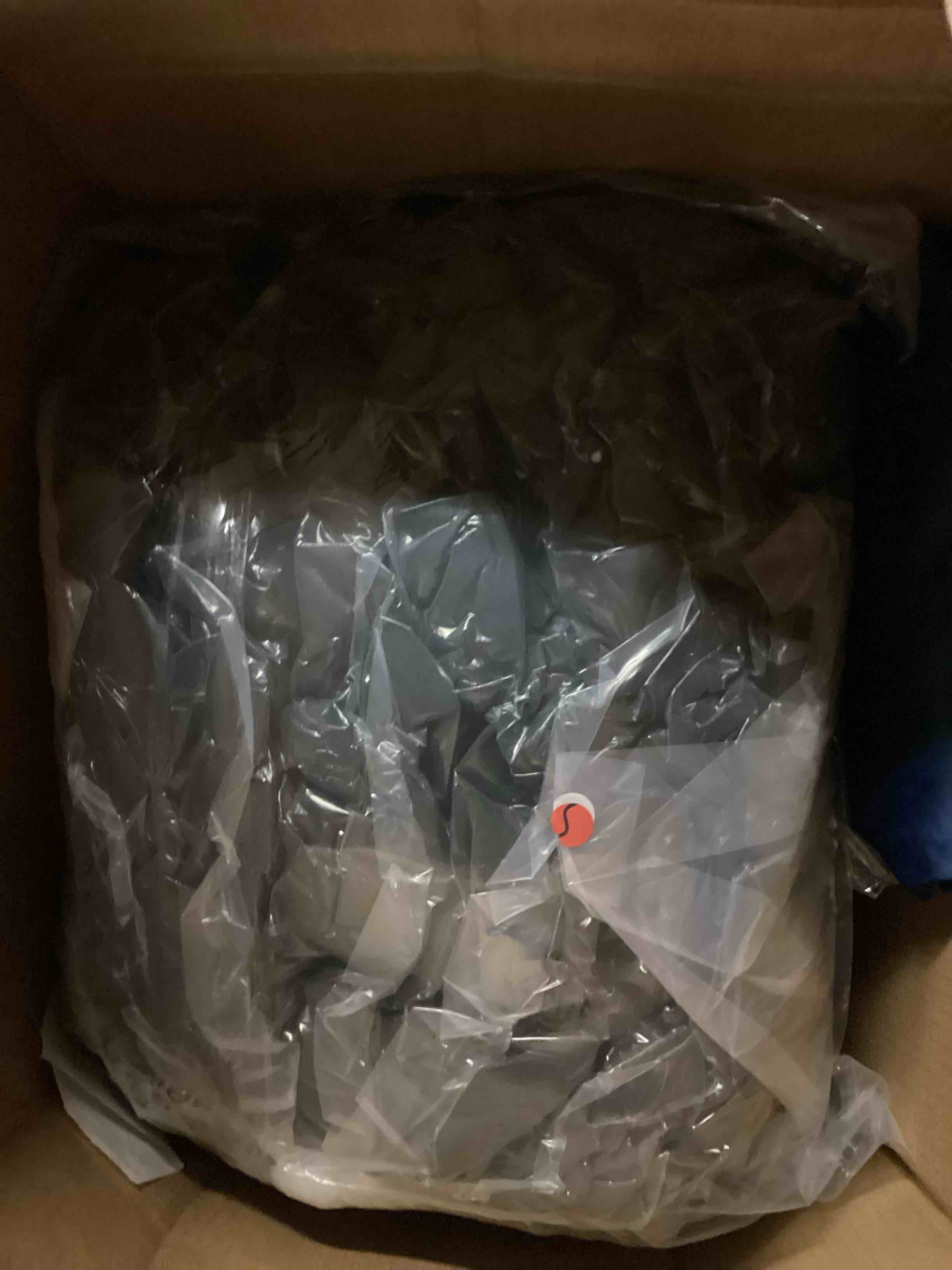 https://s3.amazonaws.com/lotting-images-prod/bidfta/PNK3565516_1755466333245.jpeg