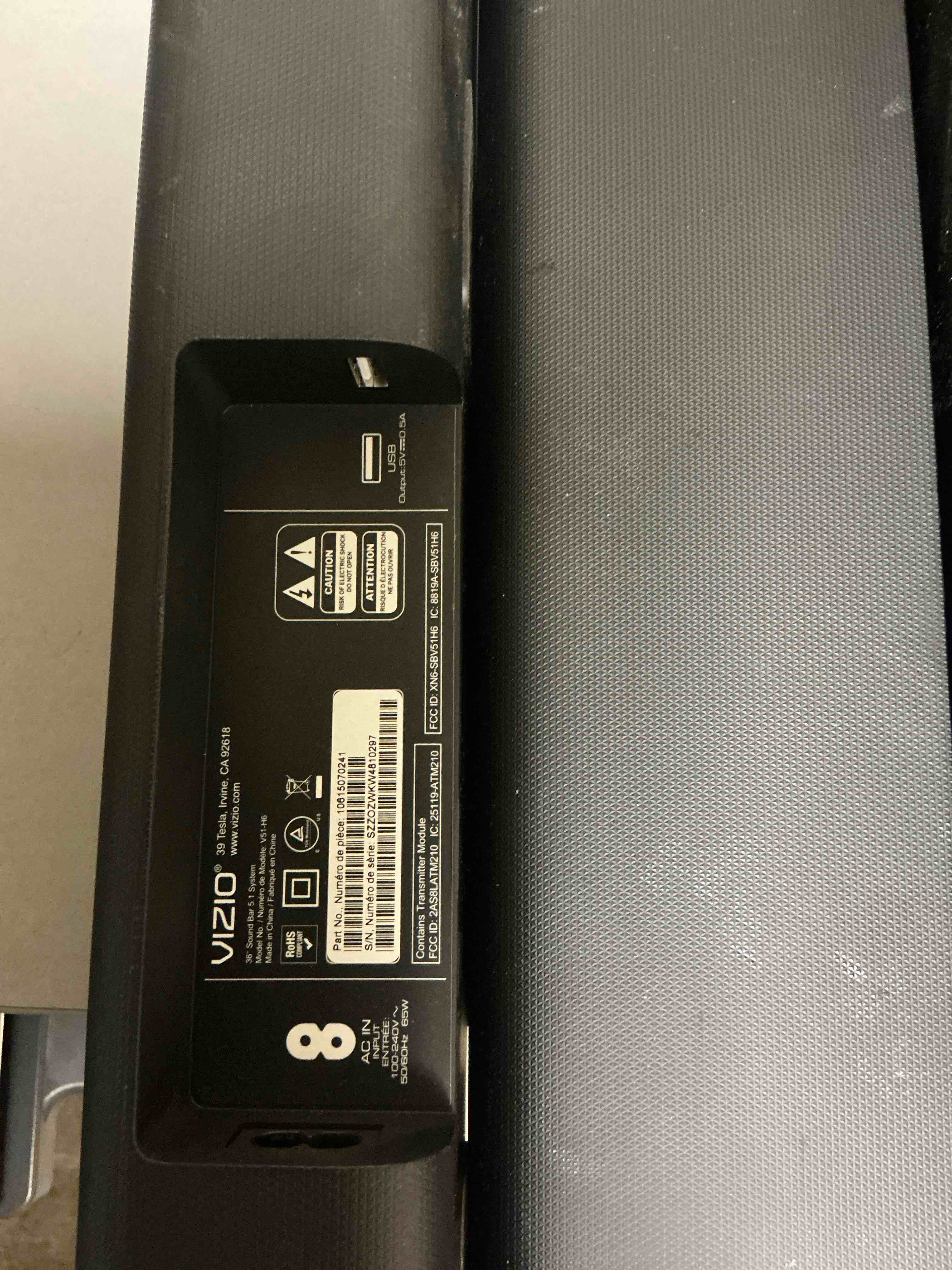 https://s3.amazonaws.com/lotting-images-prod/bidfta/PNK3565580_1759195434627.jpeg