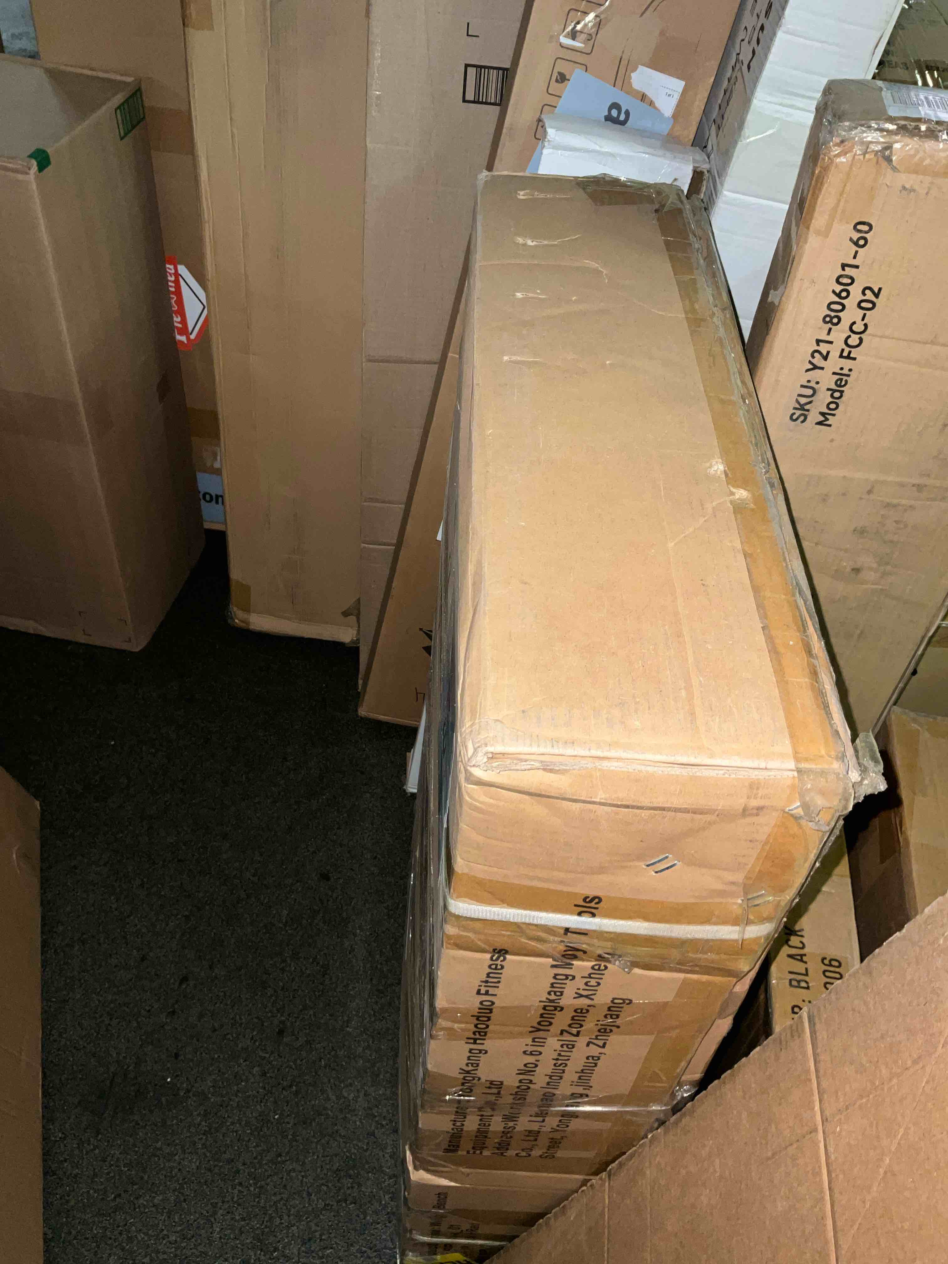https://s3.amazonaws.com/lotting-images-prod/bidfta/PNK3565673_1756942426342.jpeg