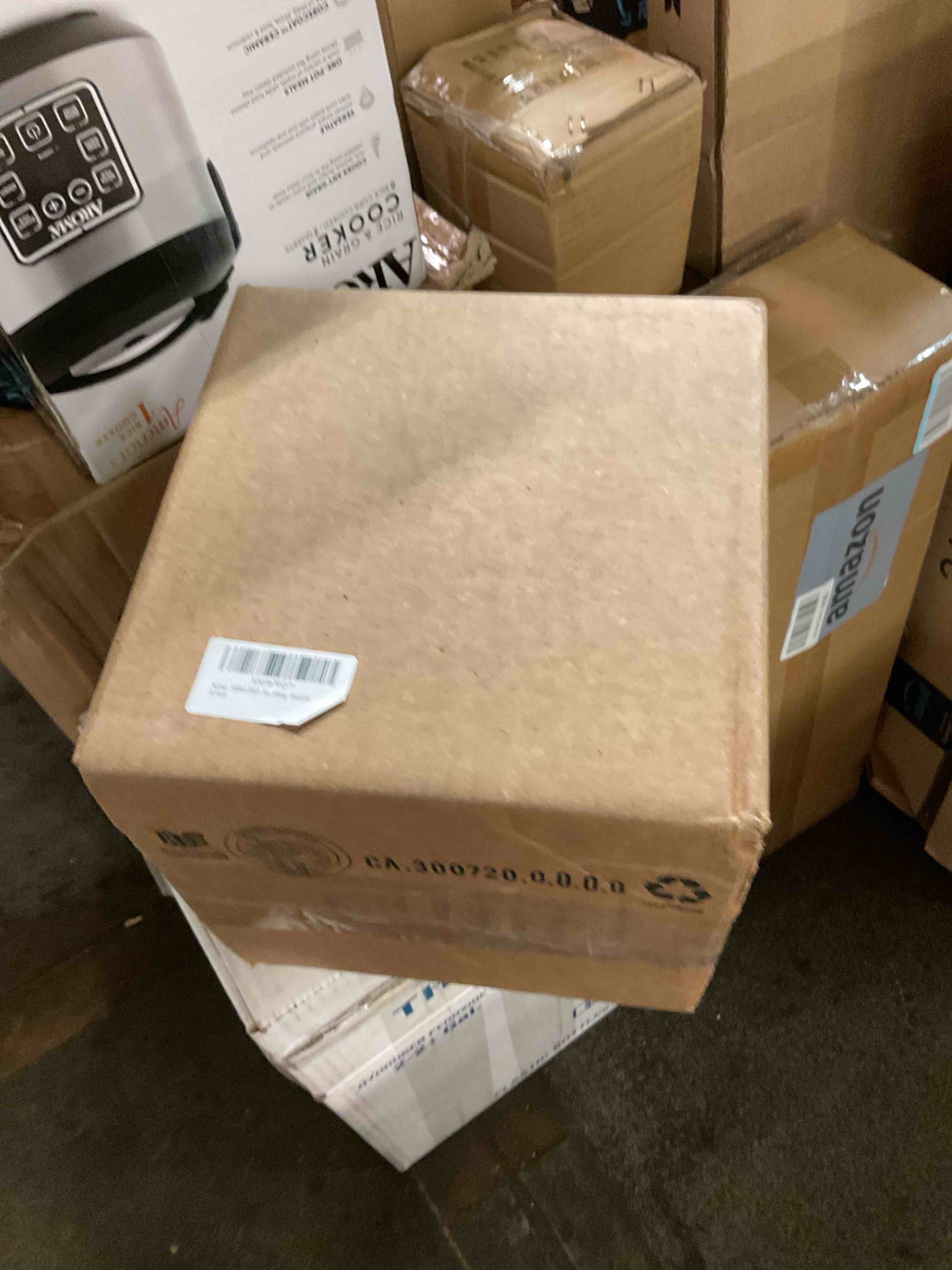 https://s3.amazonaws.com/lotting-images-prod/bidfta/PNK3565810_1757544556281.jpeg
