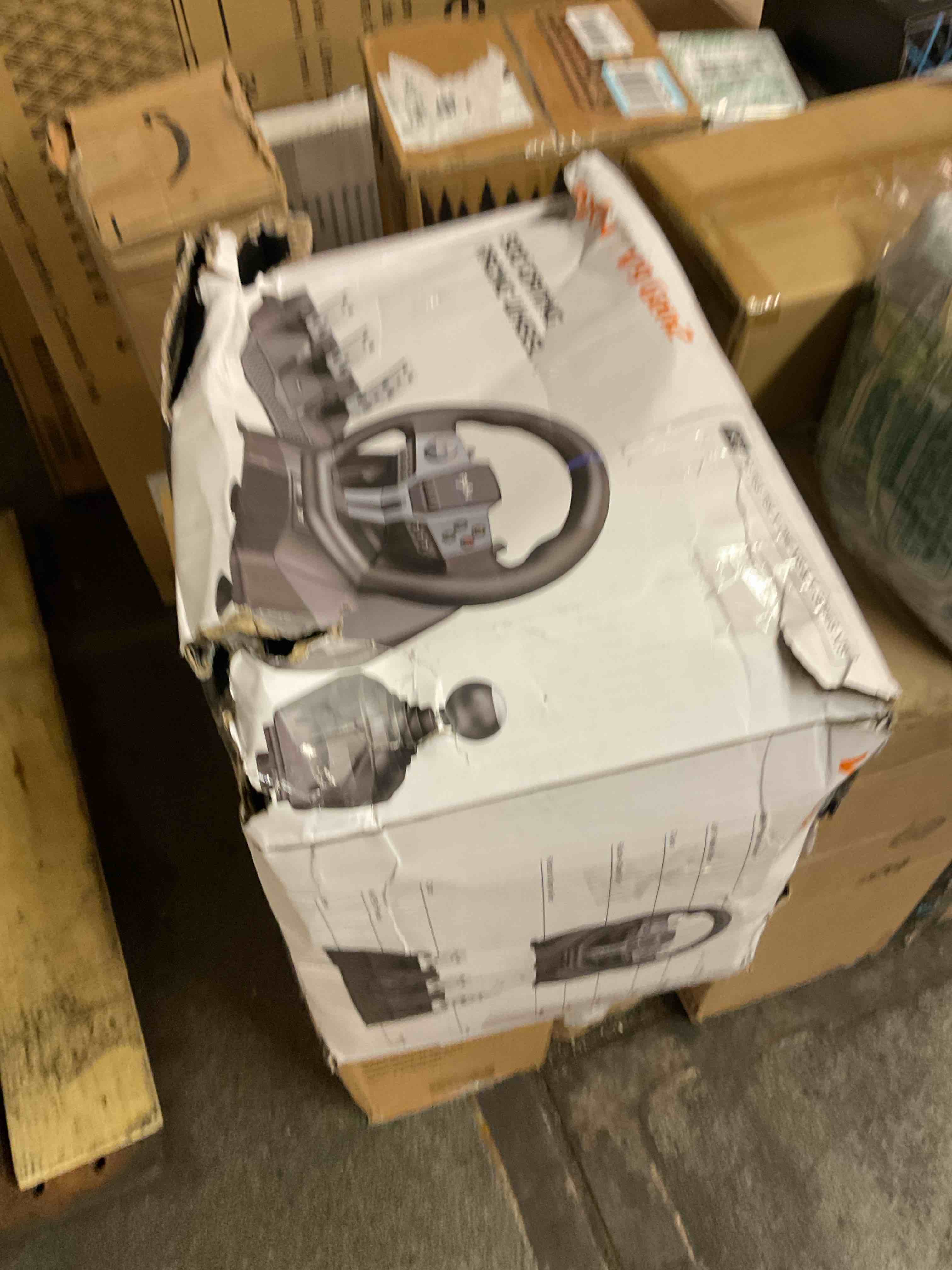 https://s3.amazonaws.com/lotting-images-prod/bidfta/PNK3565820_1757545185222.jpeg