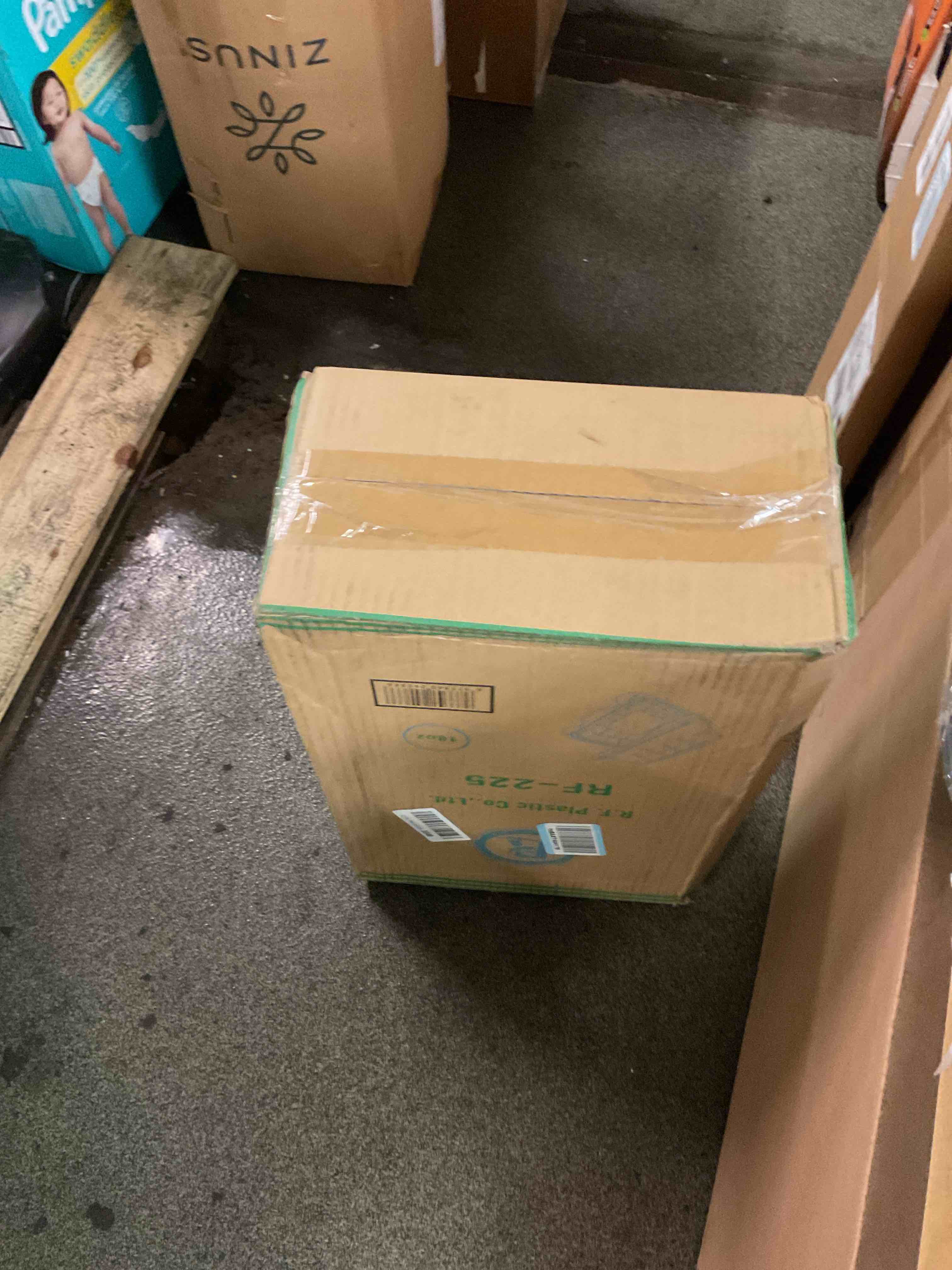 https://s3.amazonaws.com/lotting-images-prod/bidfta/PNK3565834_1757542262723.jpeg