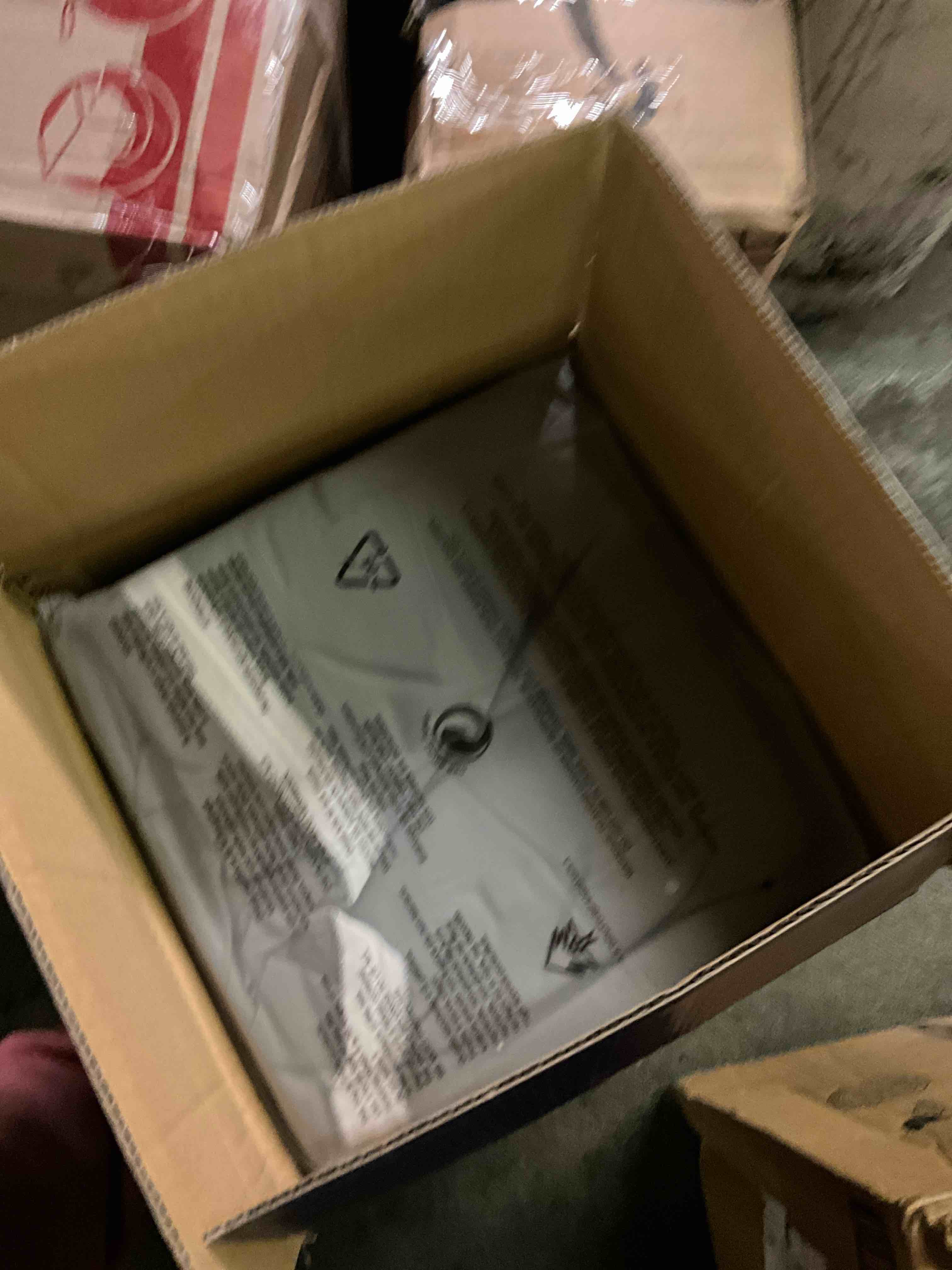 https://s3.amazonaws.com/lotting-images-prod/bidfta/PNK3565858_1757547752120.jpeg