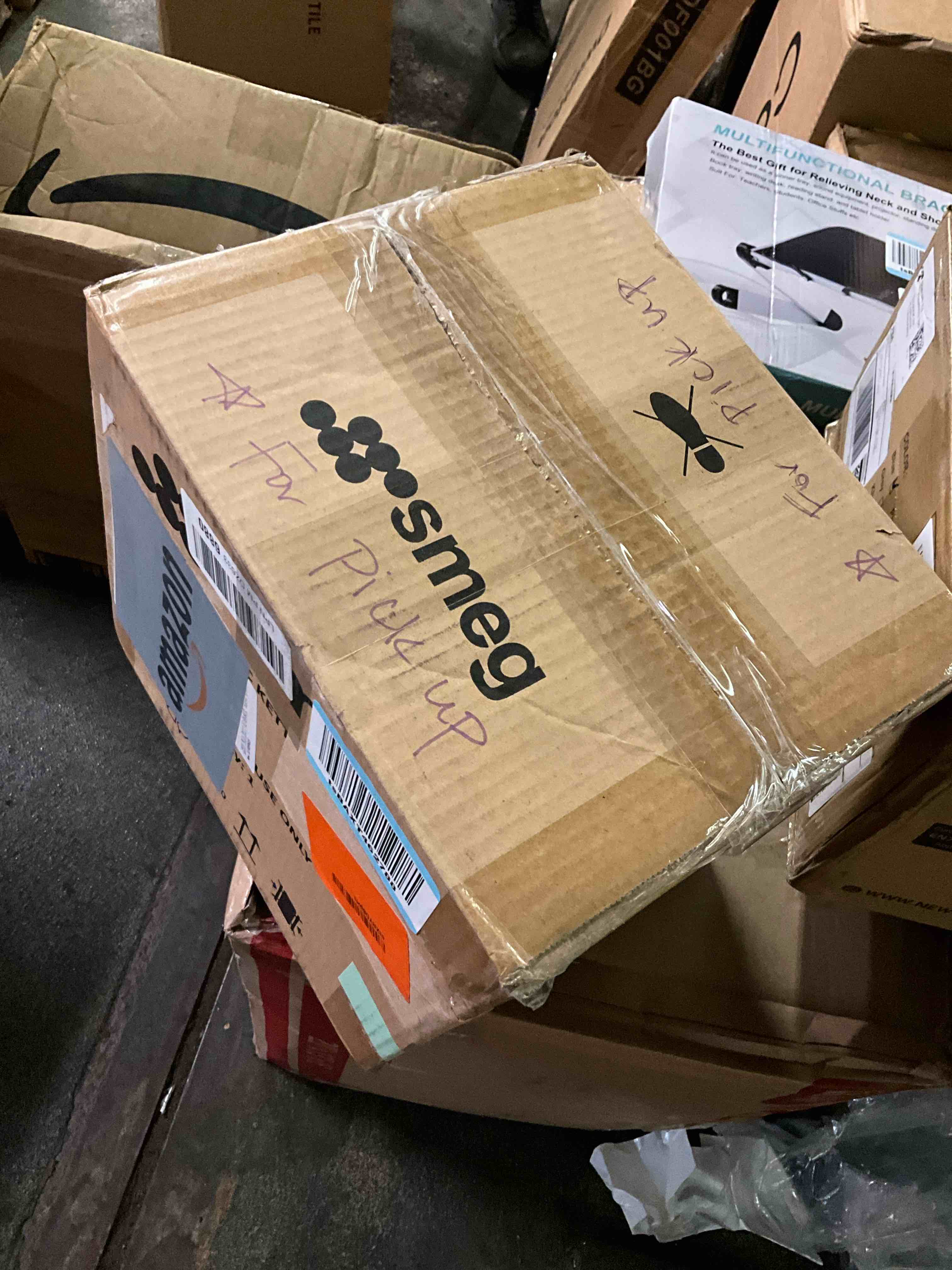 https://s3.amazonaws.com/lotting-images-prod/bidfta/PNK3565881_1757547310756.jpeg