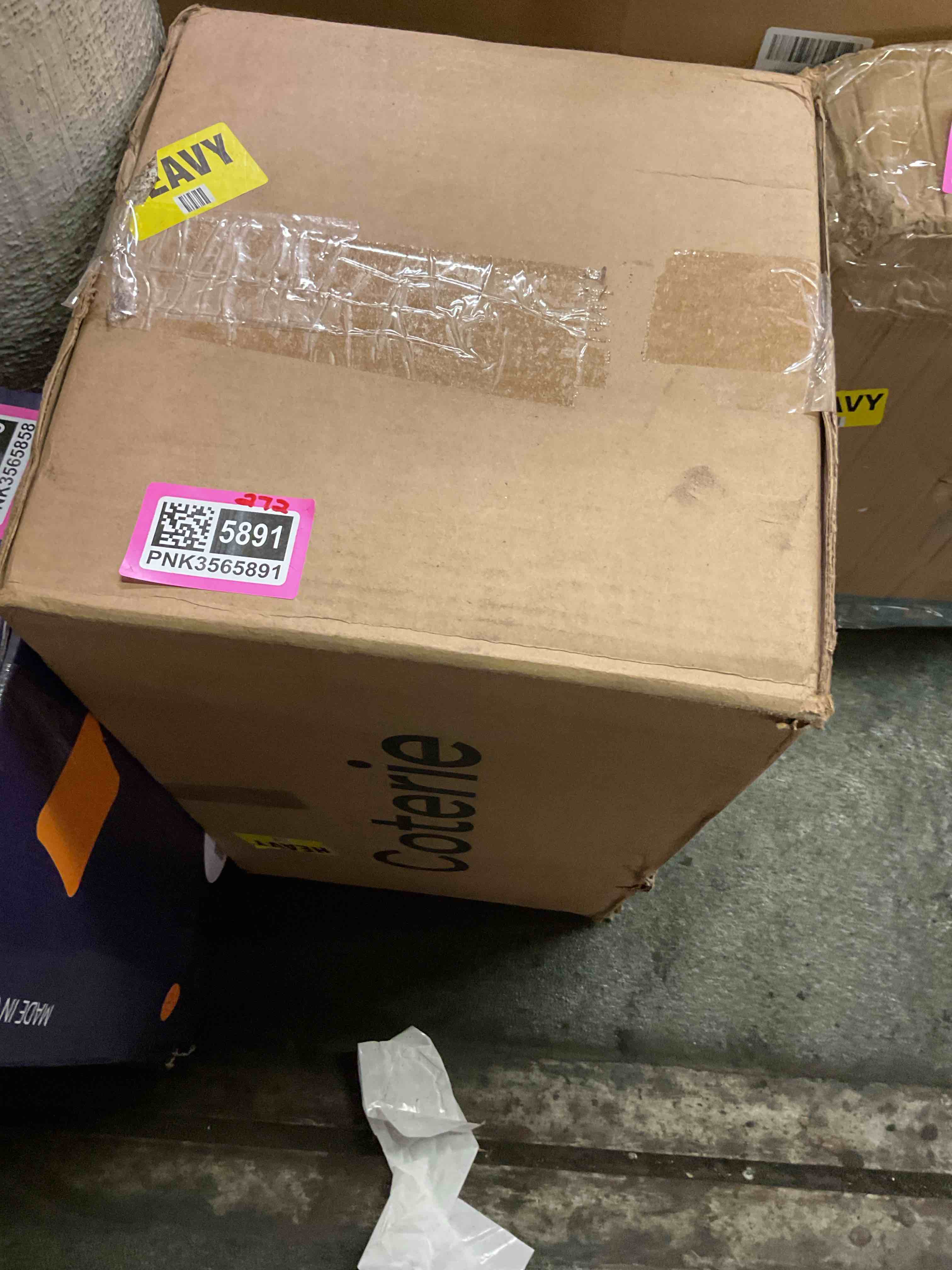 https://s3.amazonaws.com/lotting-images-prod/bidfta/PNK3565891_1757547891362.jpeg