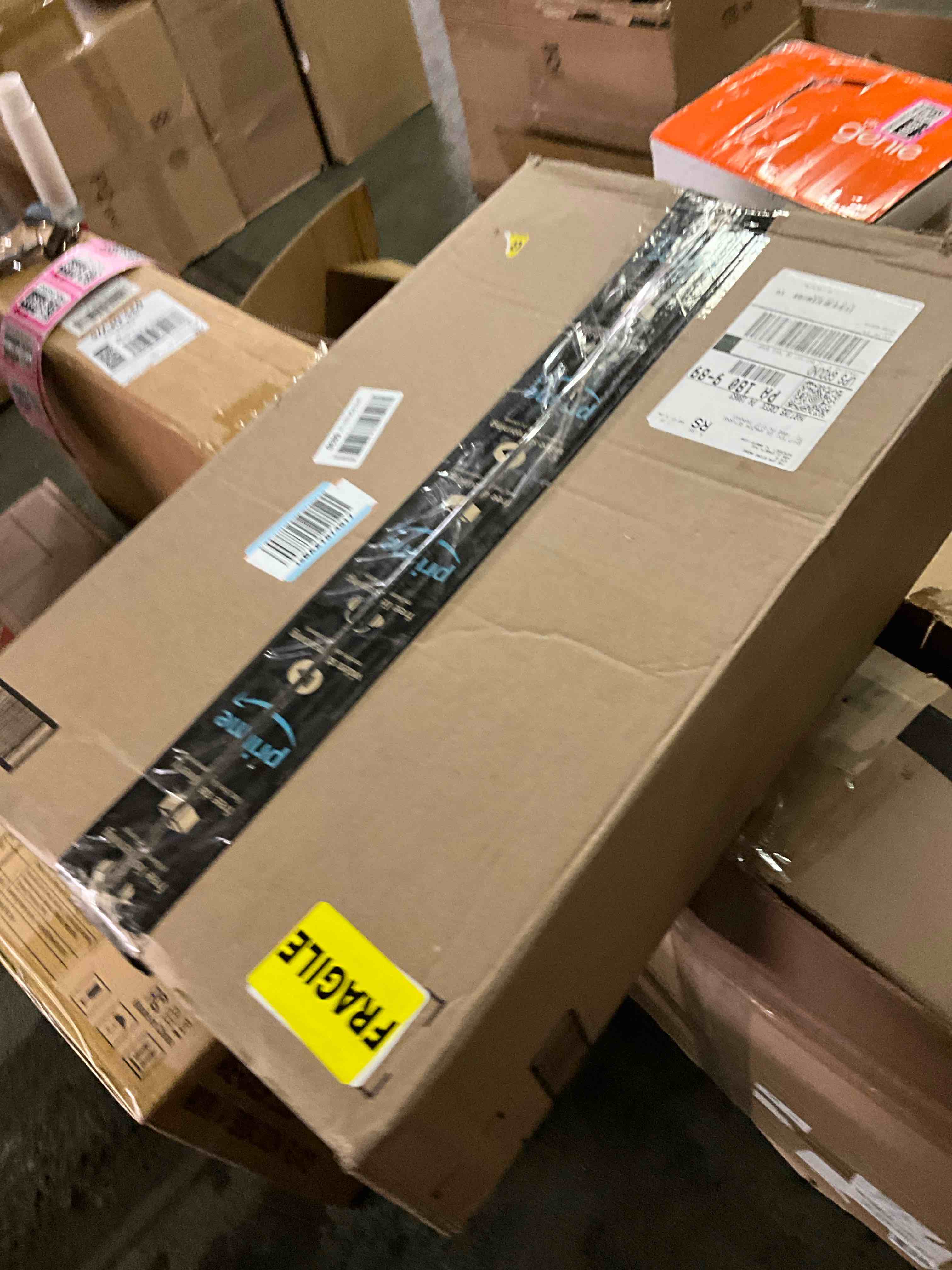 https://s3.amazonaws.com/lotting-images-prod/bidfta/PNK3565915_1757548763239.jpeg