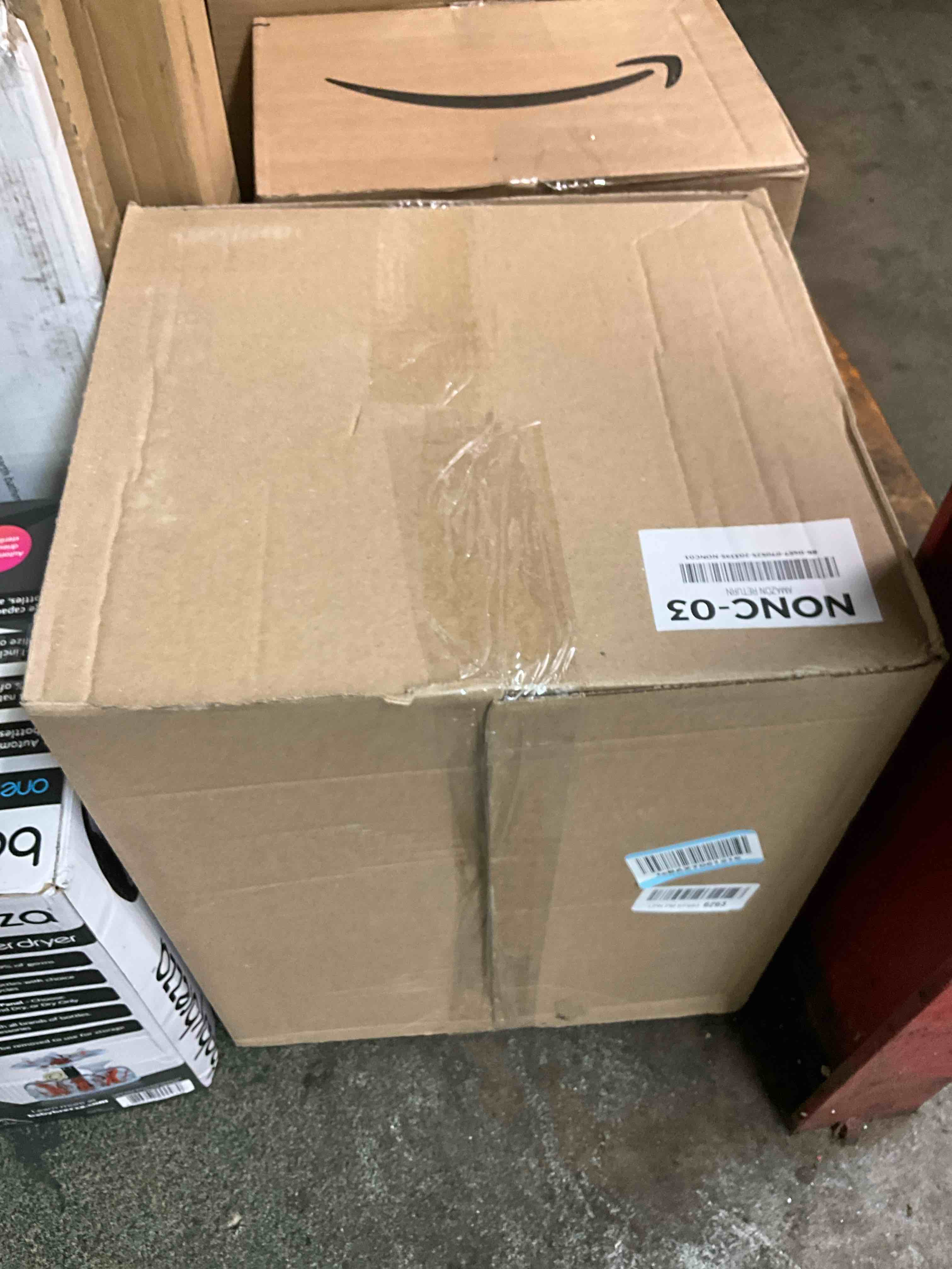 https://s3.amazonaws.com/lotting-images-prod/bidfta/PNK3565939_1757549282839.jpeg