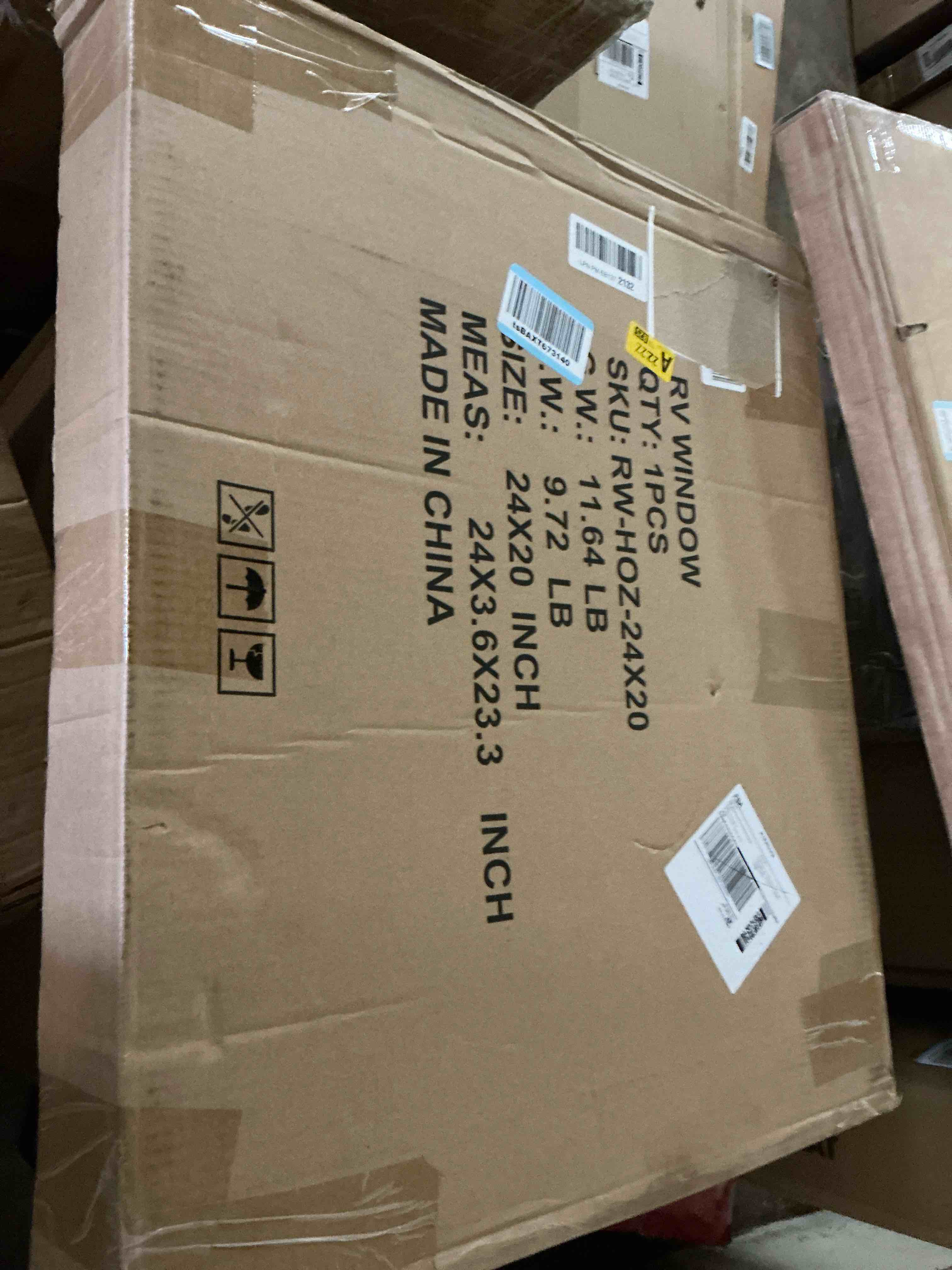 https://s3.amazonaws.com/lotting-images-prod/bidfta/PNK3565954_1758395193040.jpeg