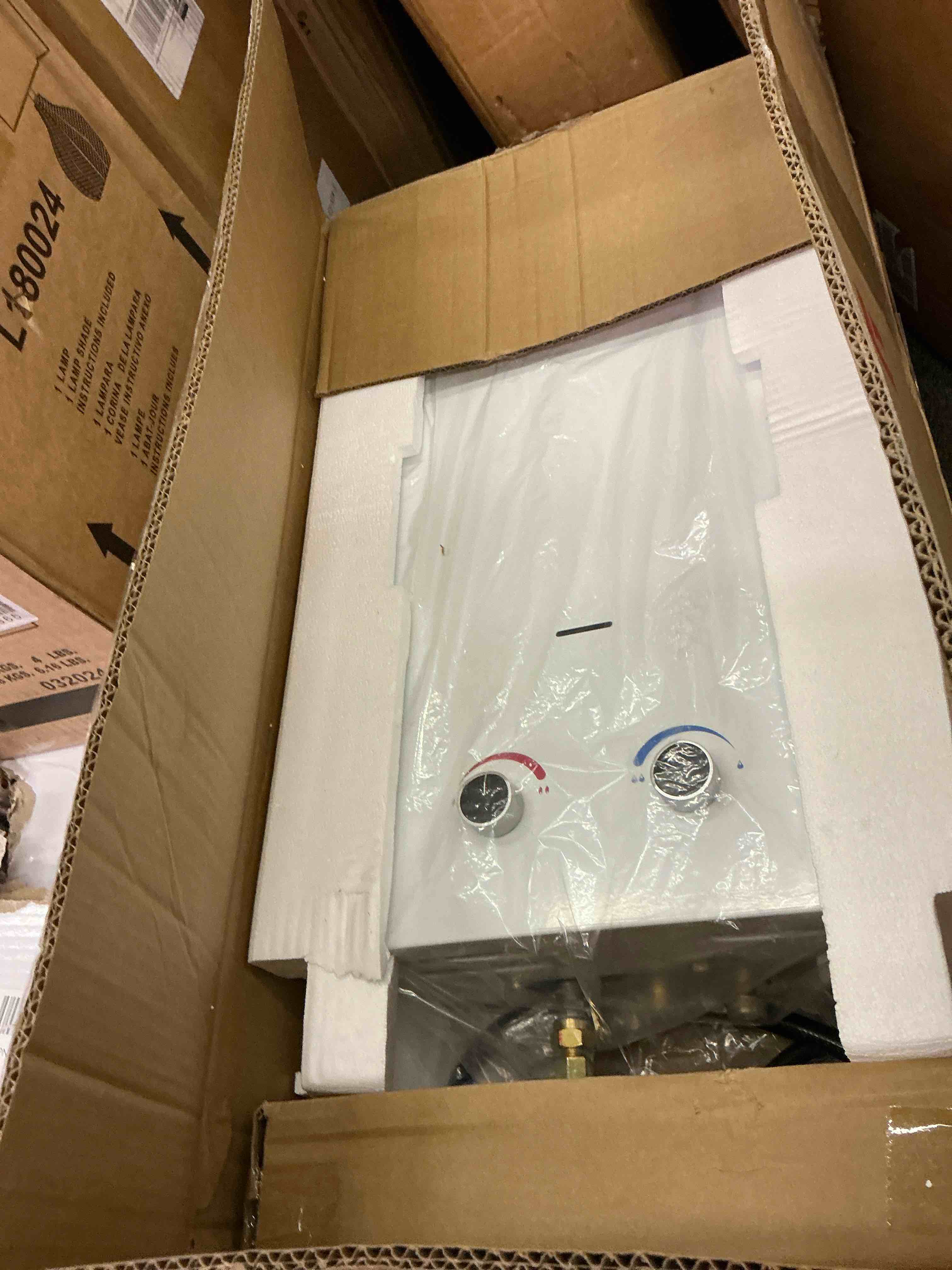 https://s3.amazonaws.com/lotting-images-prod/bidfta/PNK3566058_1760488738362.jpeg