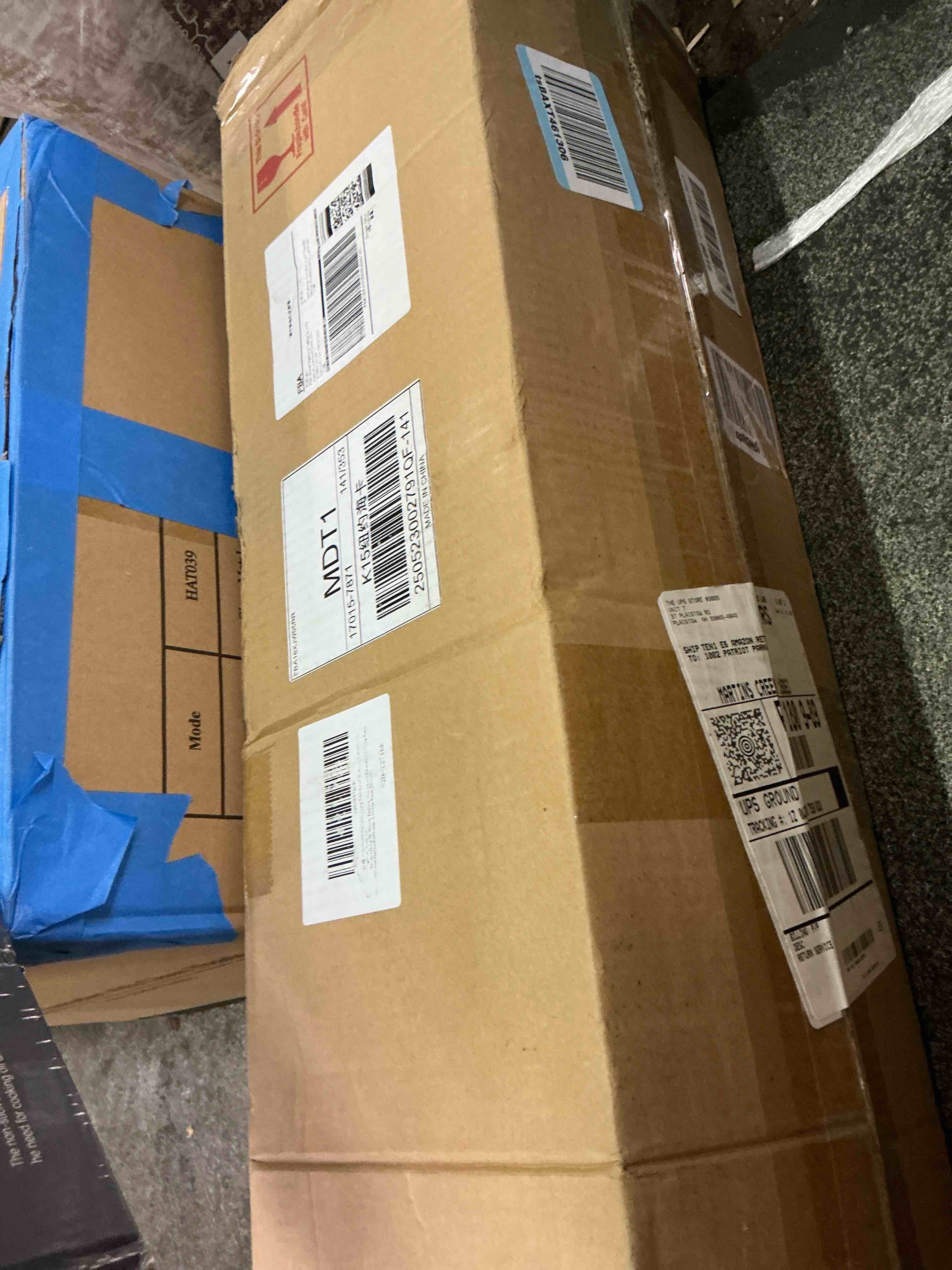 https://s3.amazonaws.com/lotting-images-prod/bidfta/PNK3566089_1760491391452.jpeg
