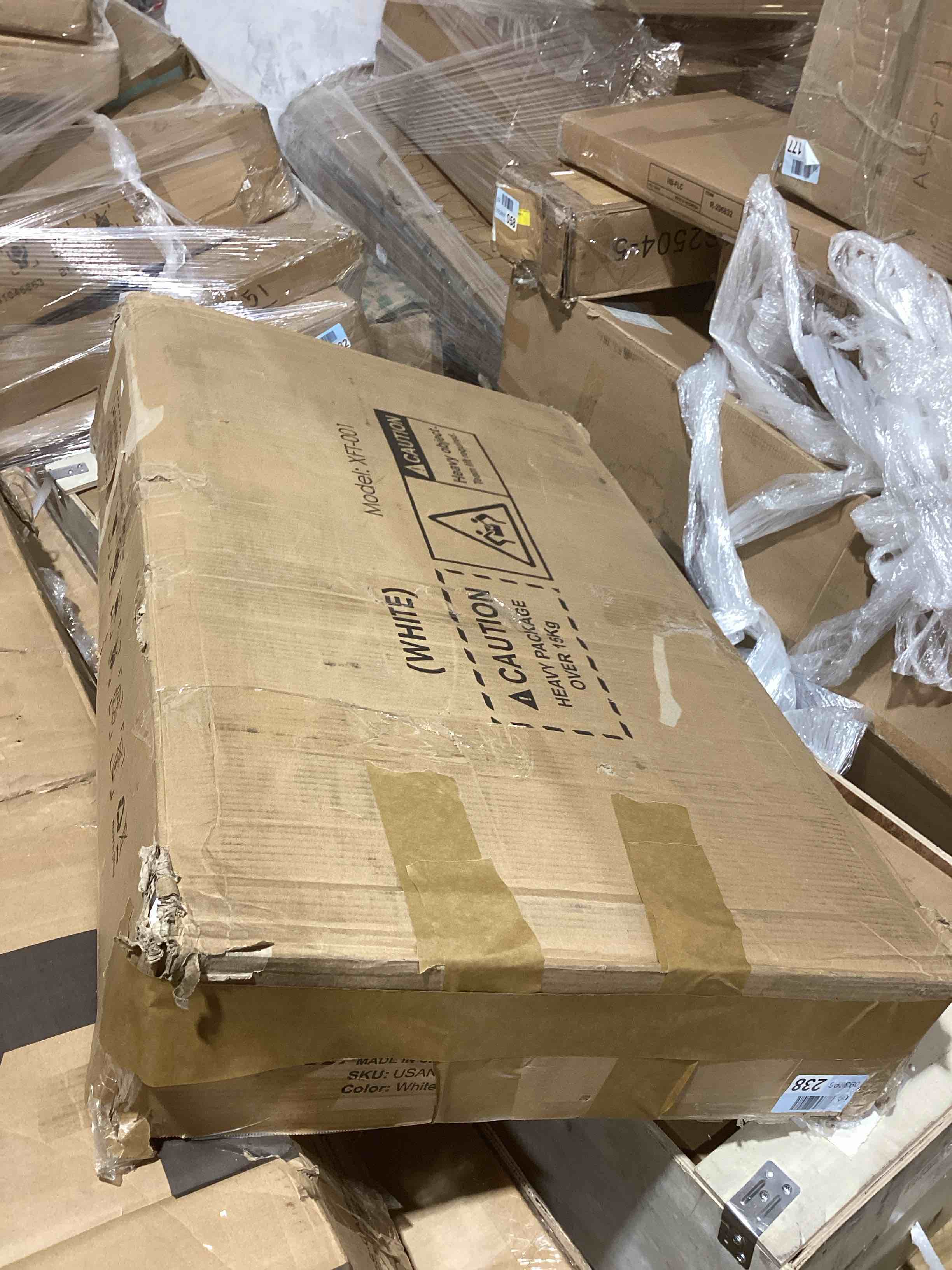 https://s3.amazonaws.com/lotting-images-prod/bidfta/PNK3567403_1779809022196.jpeg