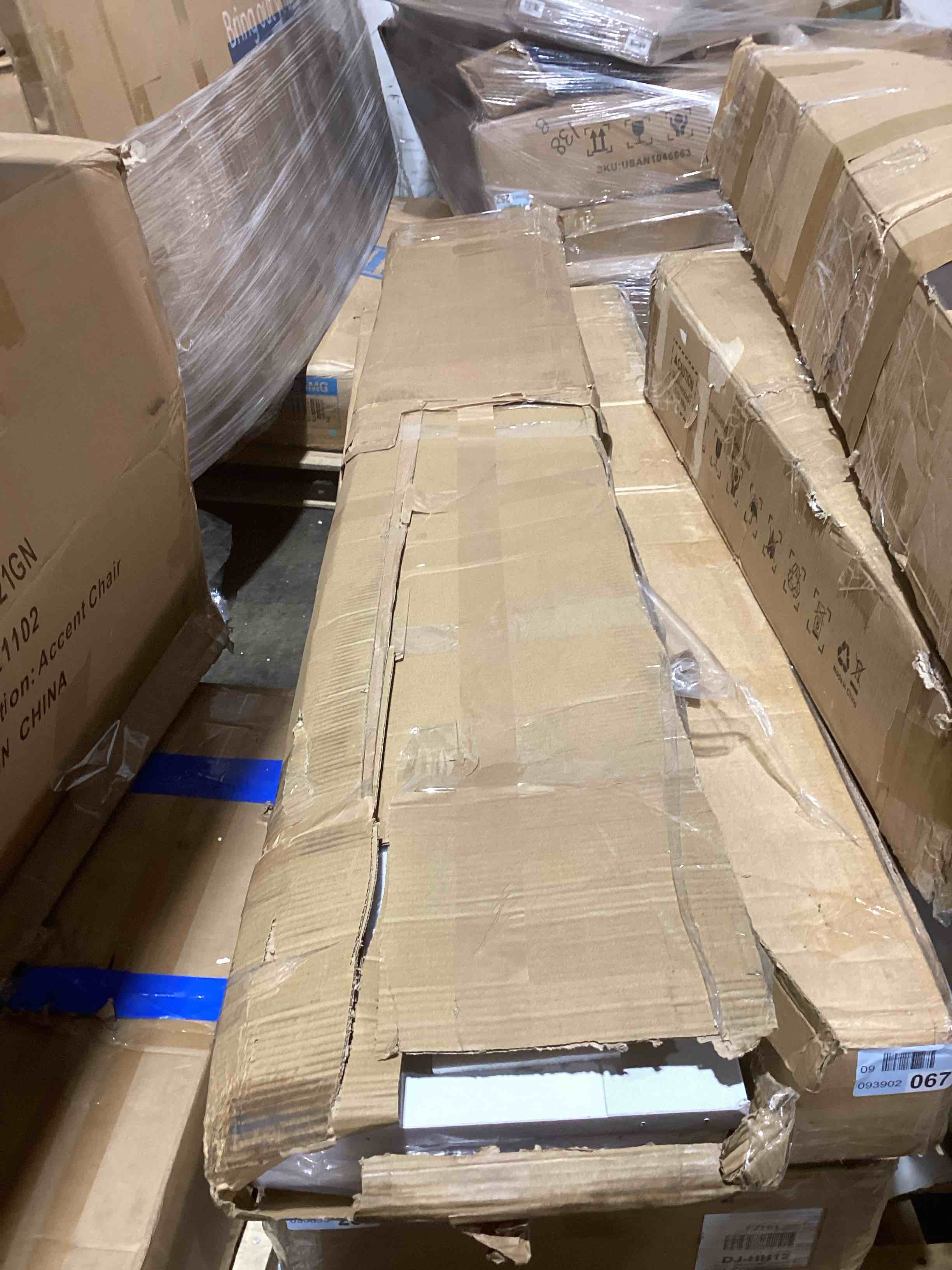 https://s3.amazonaws.com/lotting-images-prod/bidfta/PNK3567406_1779811869687.jpeg