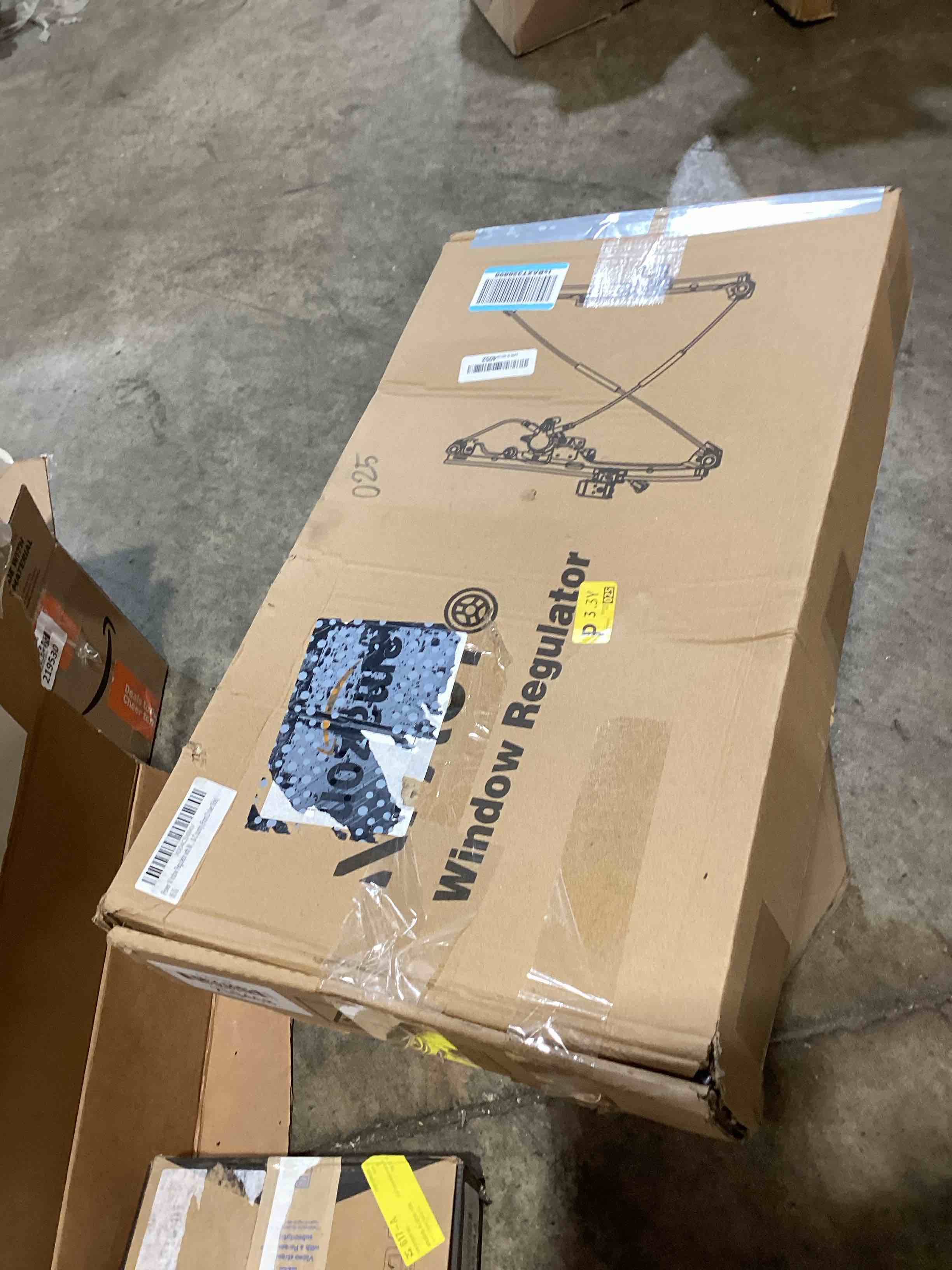 Condition photo showing Good Condition for front driver side power window regulator with motor replacement for 2004 2005 2006 2007 chrysler town & country, dodge caravan/grand caravan, left, 741-534
