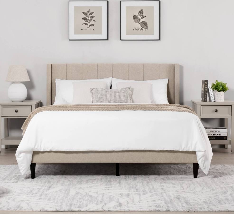 Circle 55 Full size Tufted Platform Bed