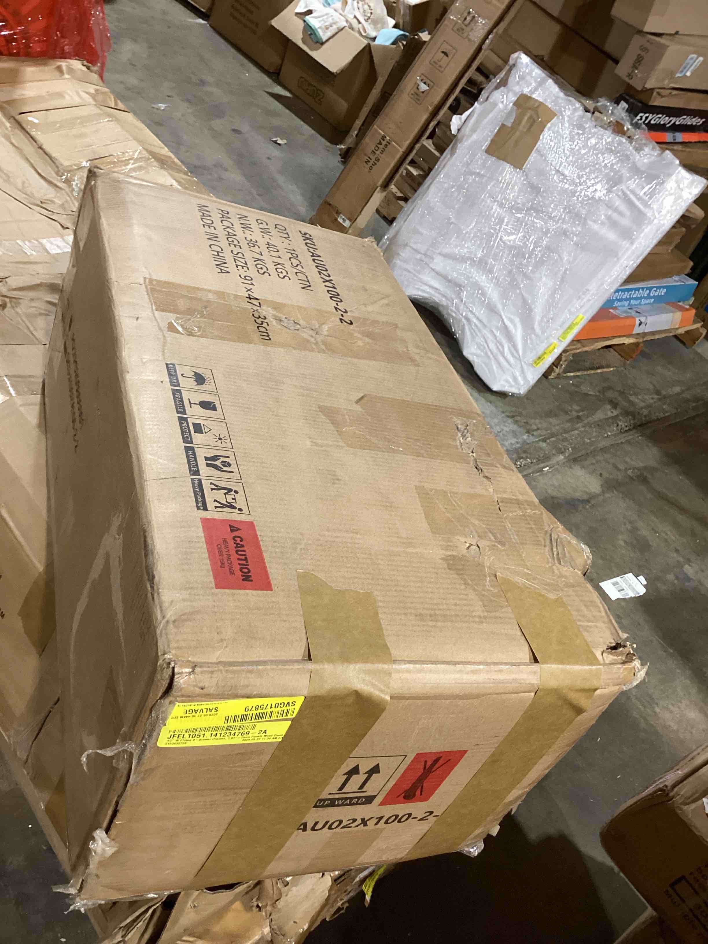 https://s3.amazonaws.com/lotting-images-prod/bidfta/PNK3567783_1780422502676.jpeg