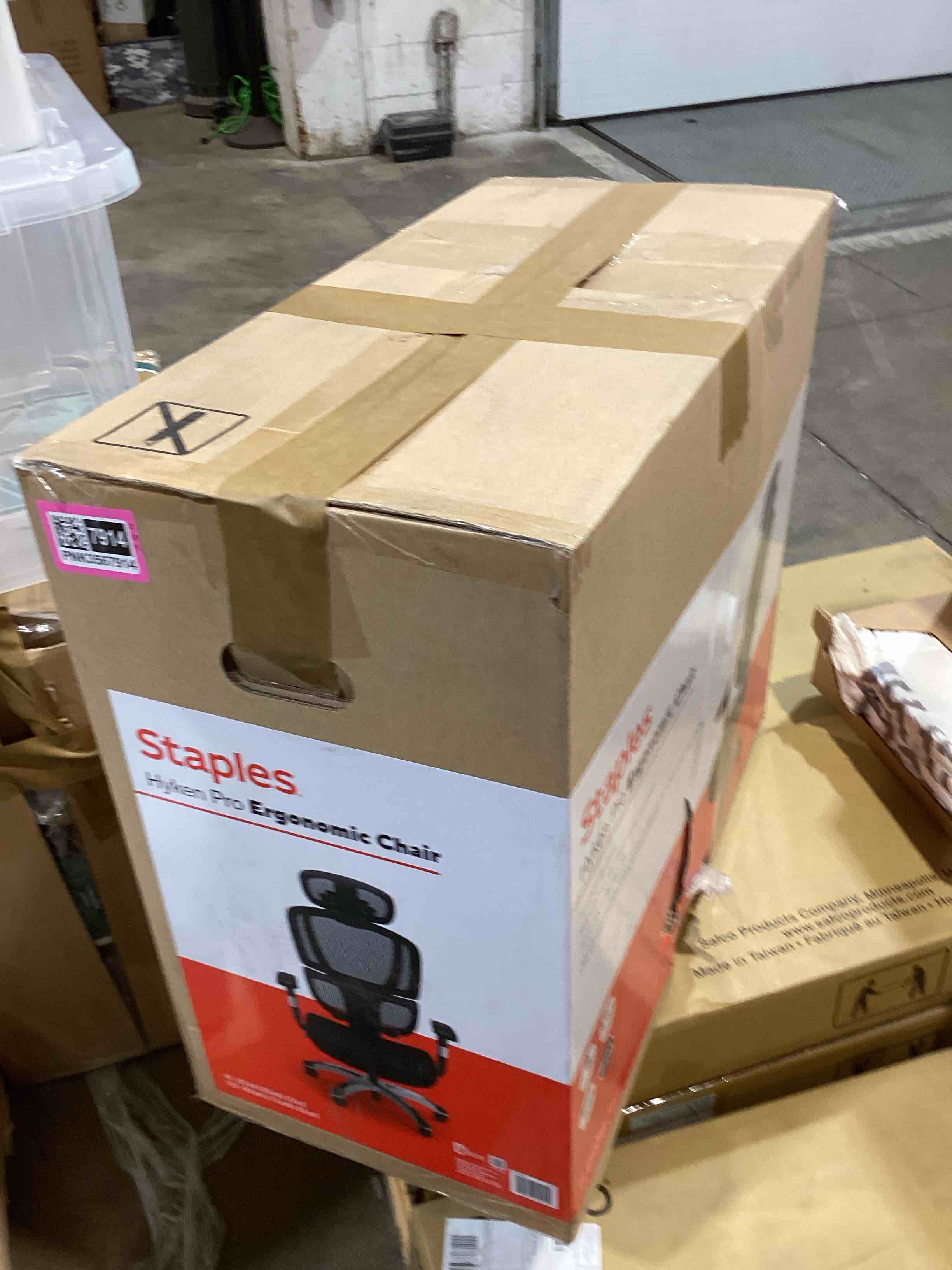 https://s3.amazonaws.com/lotting-images-prod/bidfta/PNK3567914_1780668692876.jpeg