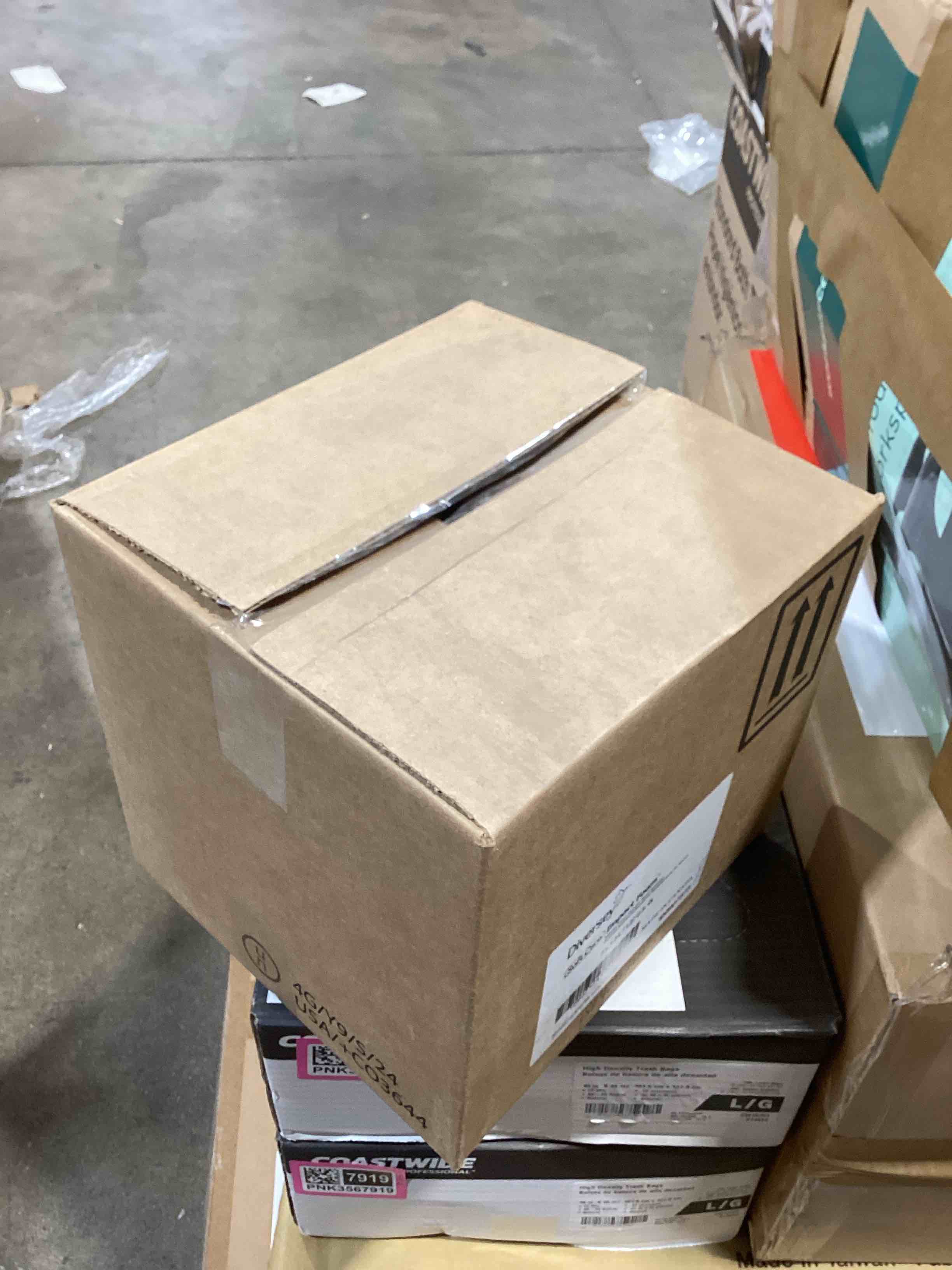 https://s3.amazonaws.com/lotting-images-prod/bidfta/PNK3567921_1780669580172.jpeg
