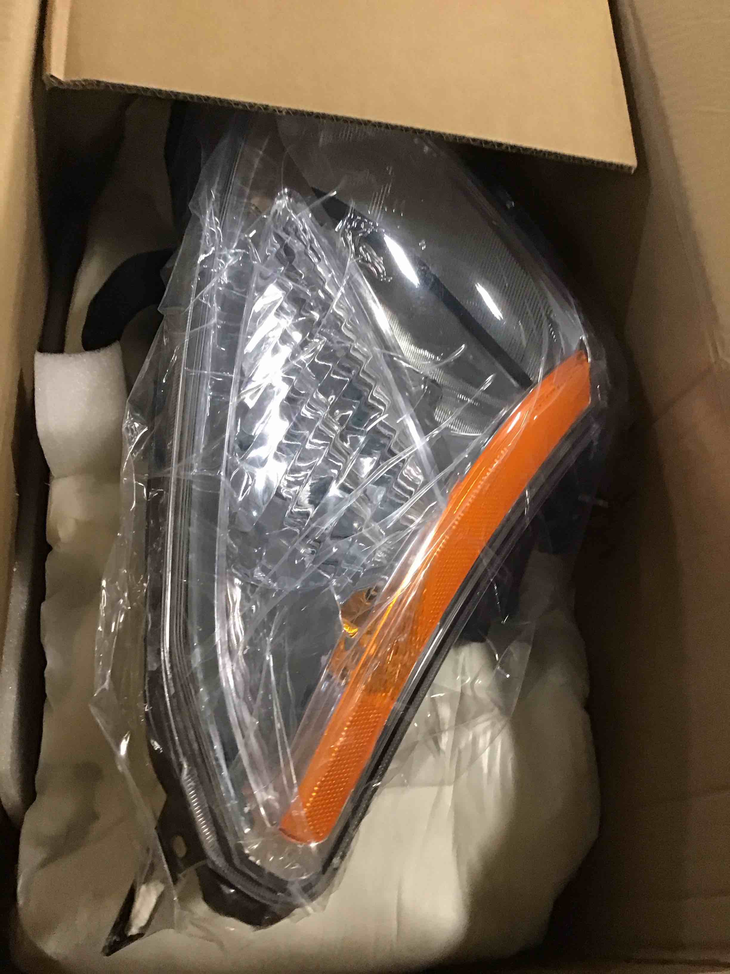 https://s3.amazonaws.com/lotting-images-prod/bidfta/PNK3568033_1750276976381.jpeg