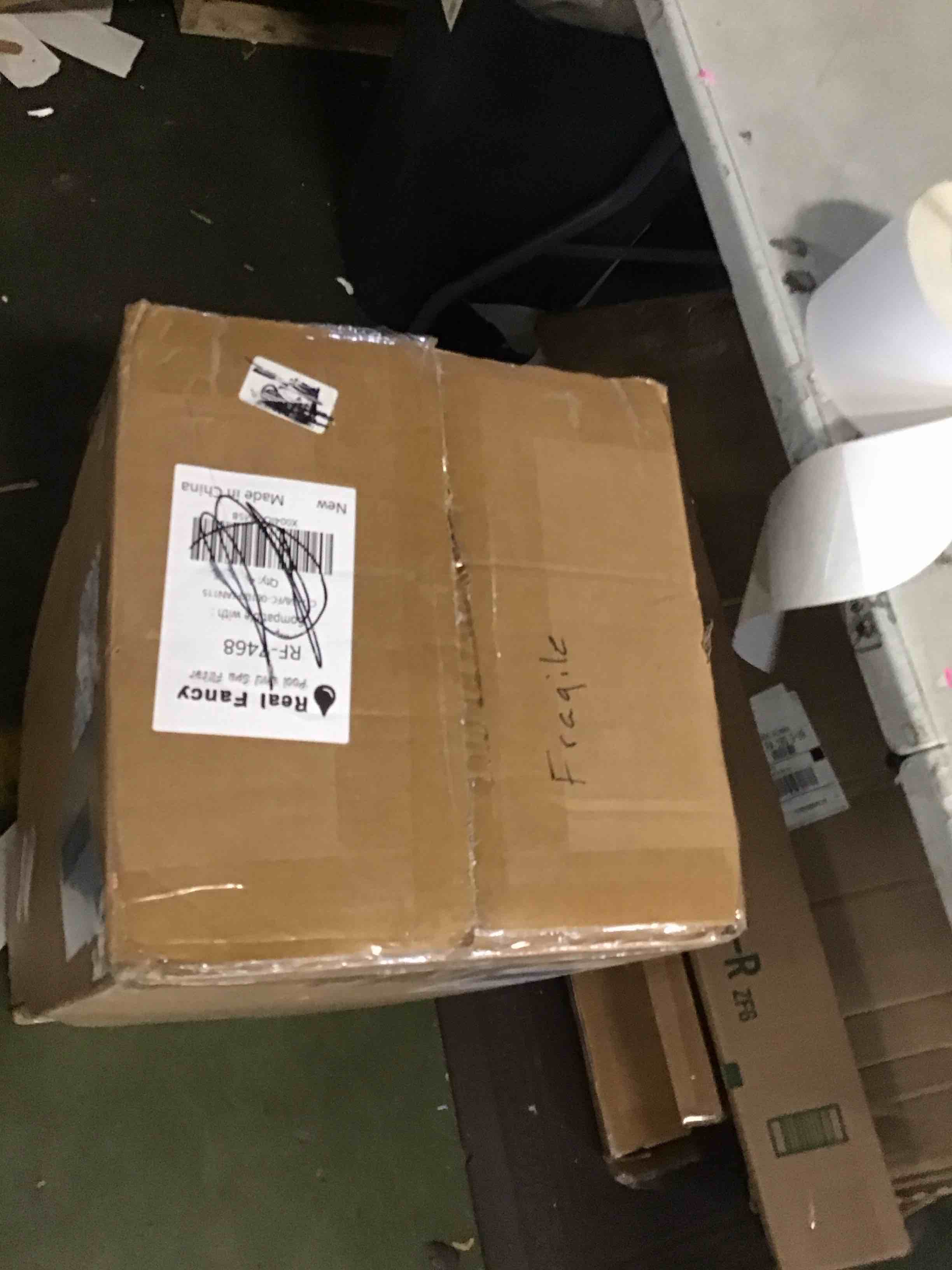 https://s3.amazonaws.com/lotting-images-prod/bidfta/PNK3568034_1750277071230.jpeg