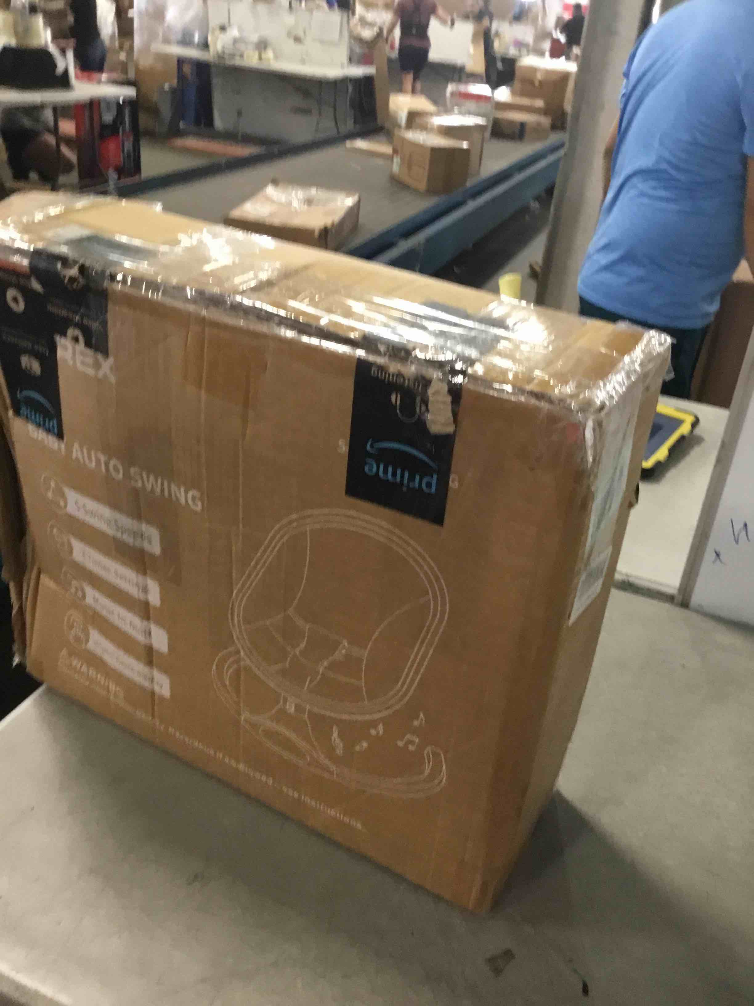 https://s3.amazonaws.com/lotting-images-prod/bidfta/PNK3568270_1749819023033.jpeg
