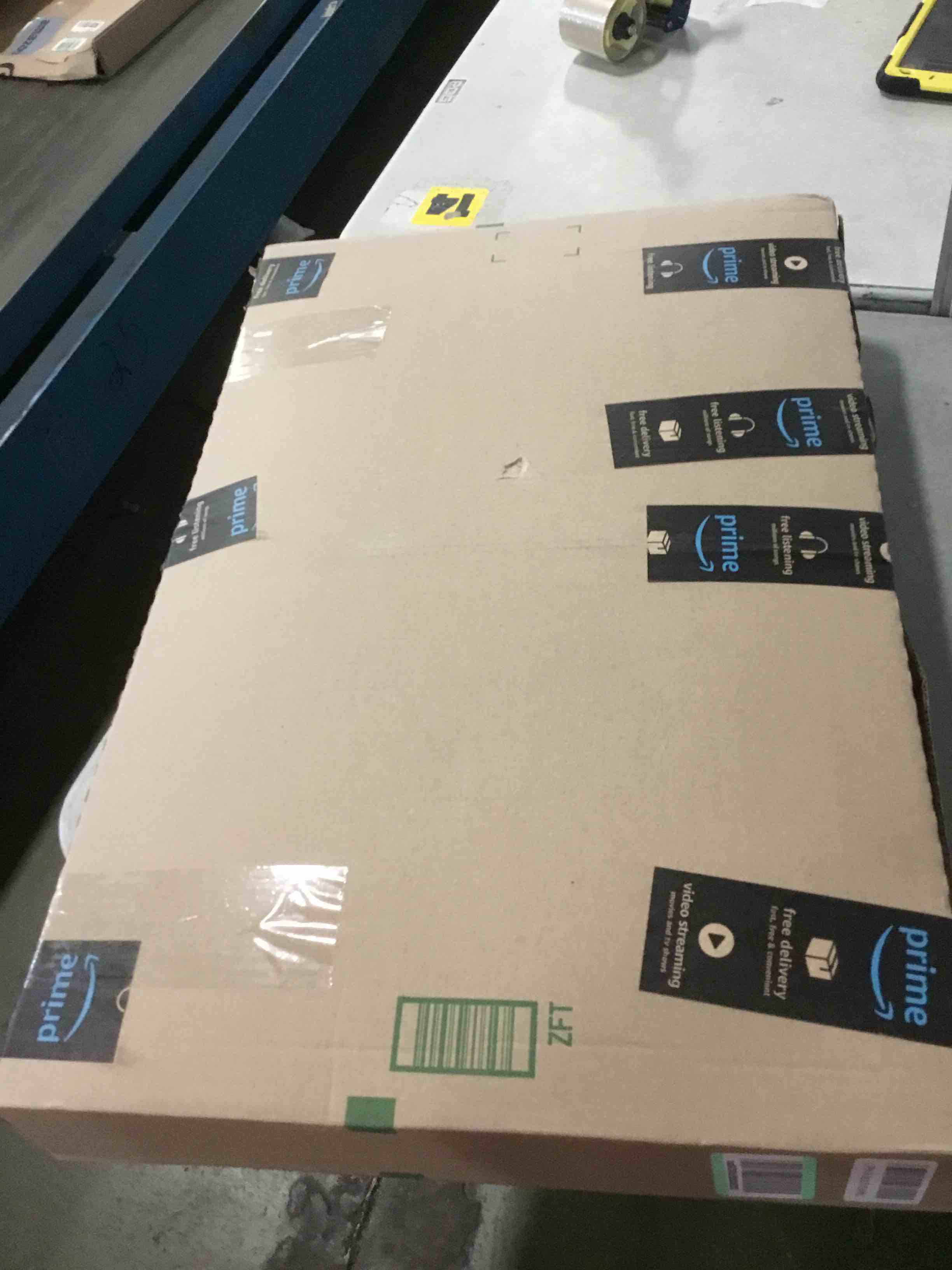 https://s3.amazonaws.com/lotting-images-prod/bidfta/PNK3568297_1749821997119.jpeg