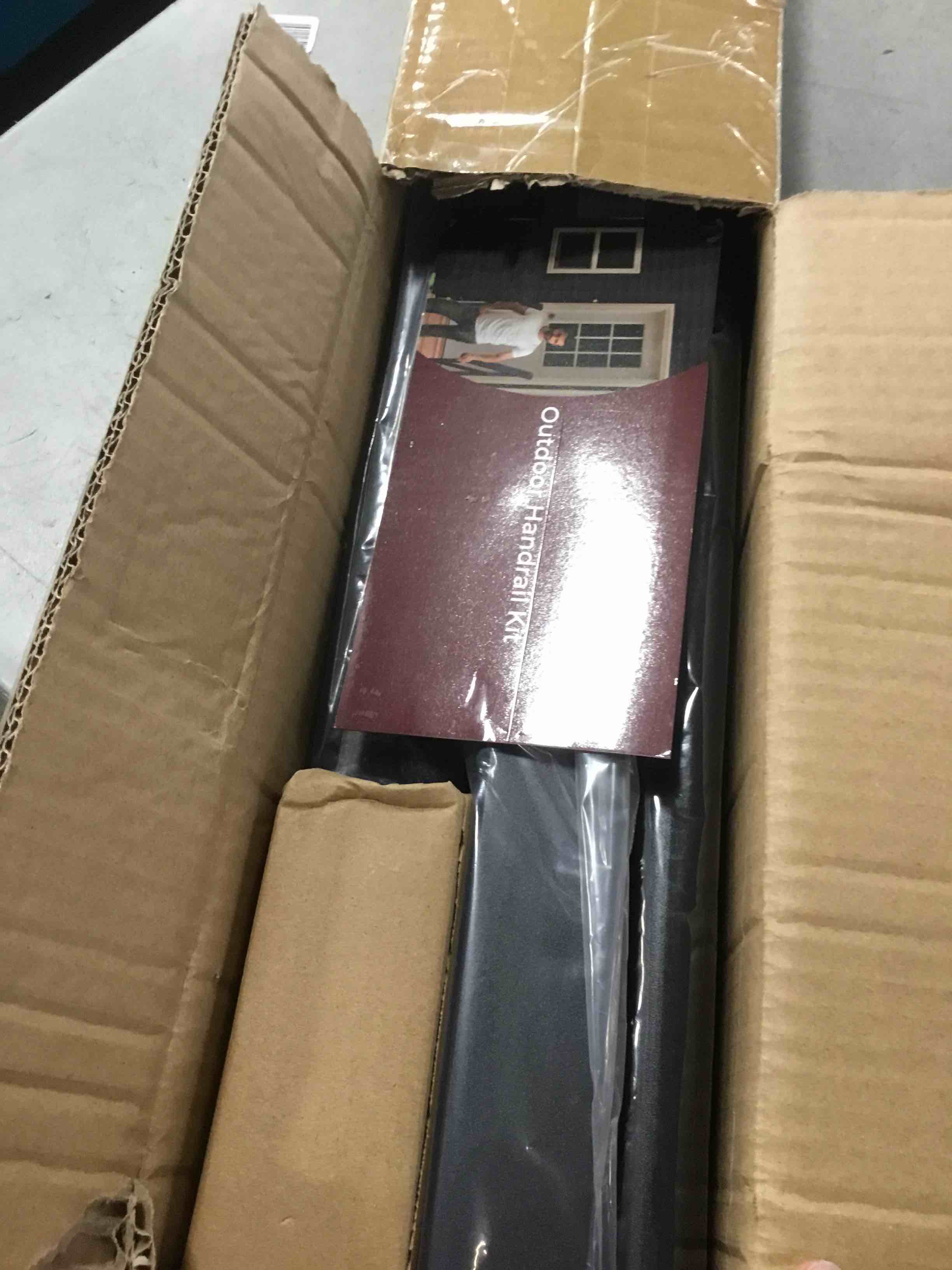 https://s3.amazonaws.com/lotting-images-prod/bidfta/PNK3568306_1749824558370.jpeg