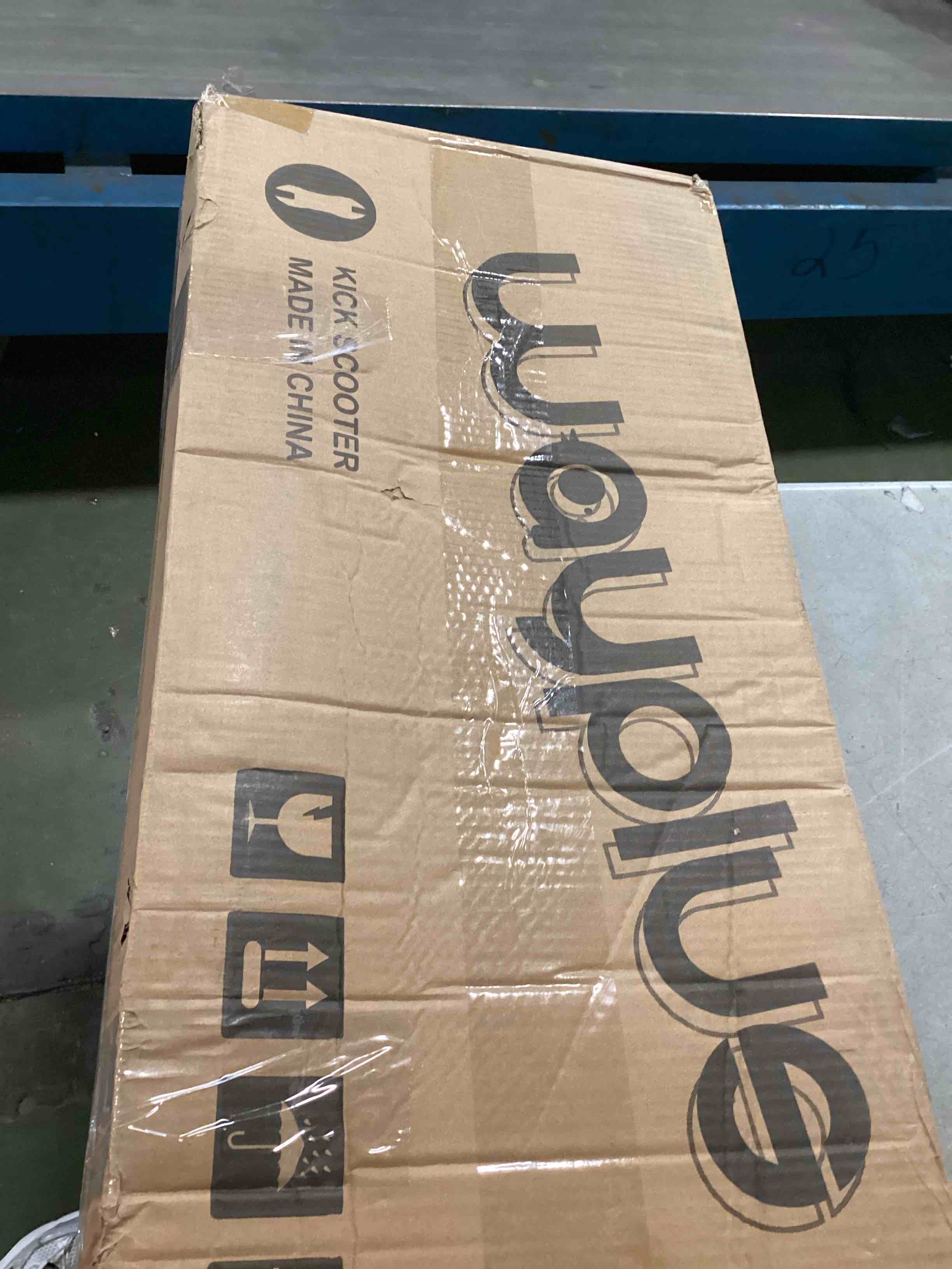https://s3.amazonaws.com/lotting-images-prod/bidfta/PNK3568409_1749839891046.jpeg