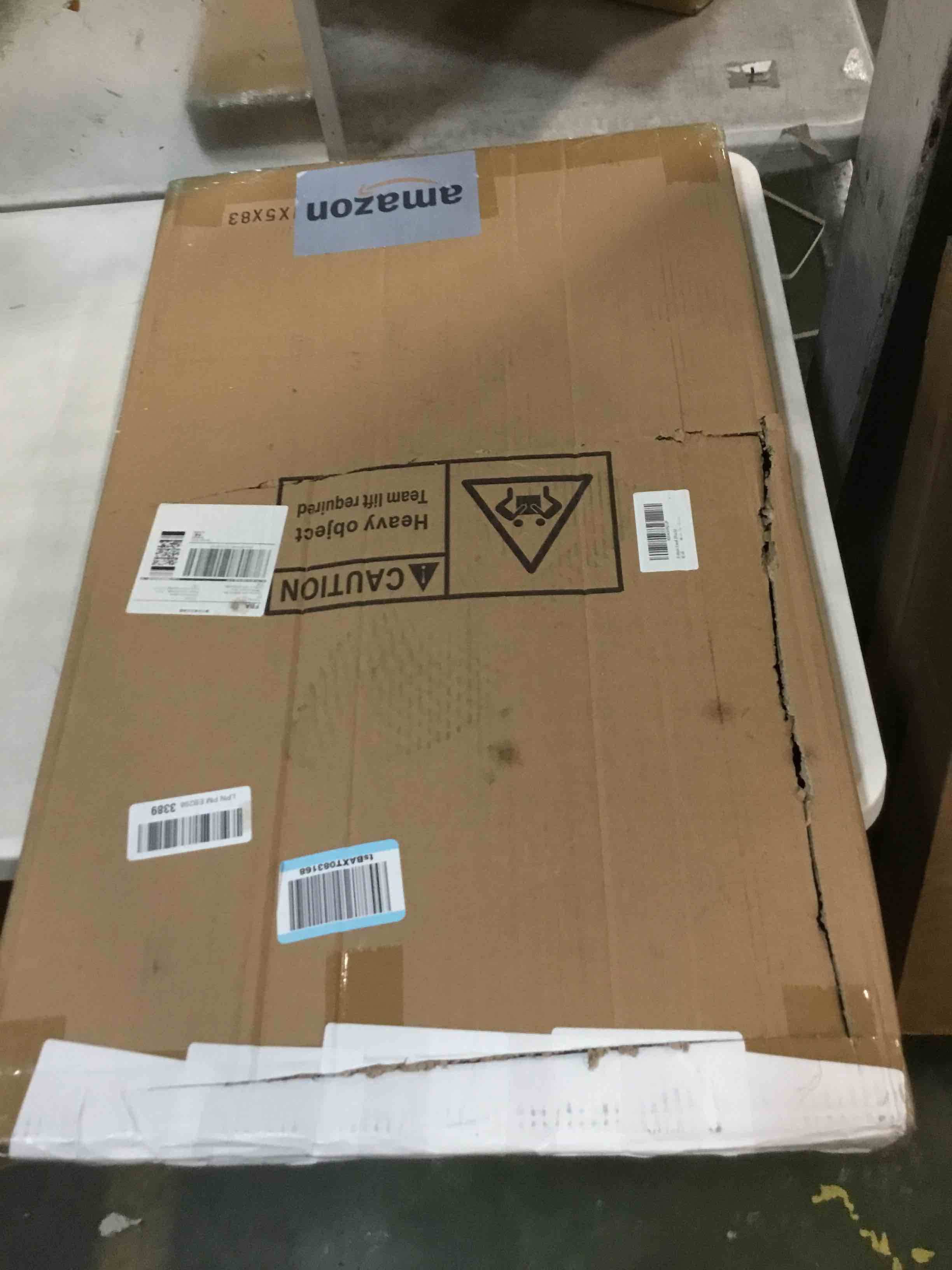 https://s3.amazonaws.com/lotting-images-prod/bidfta/PNK3568495_1749904981877.jpeg