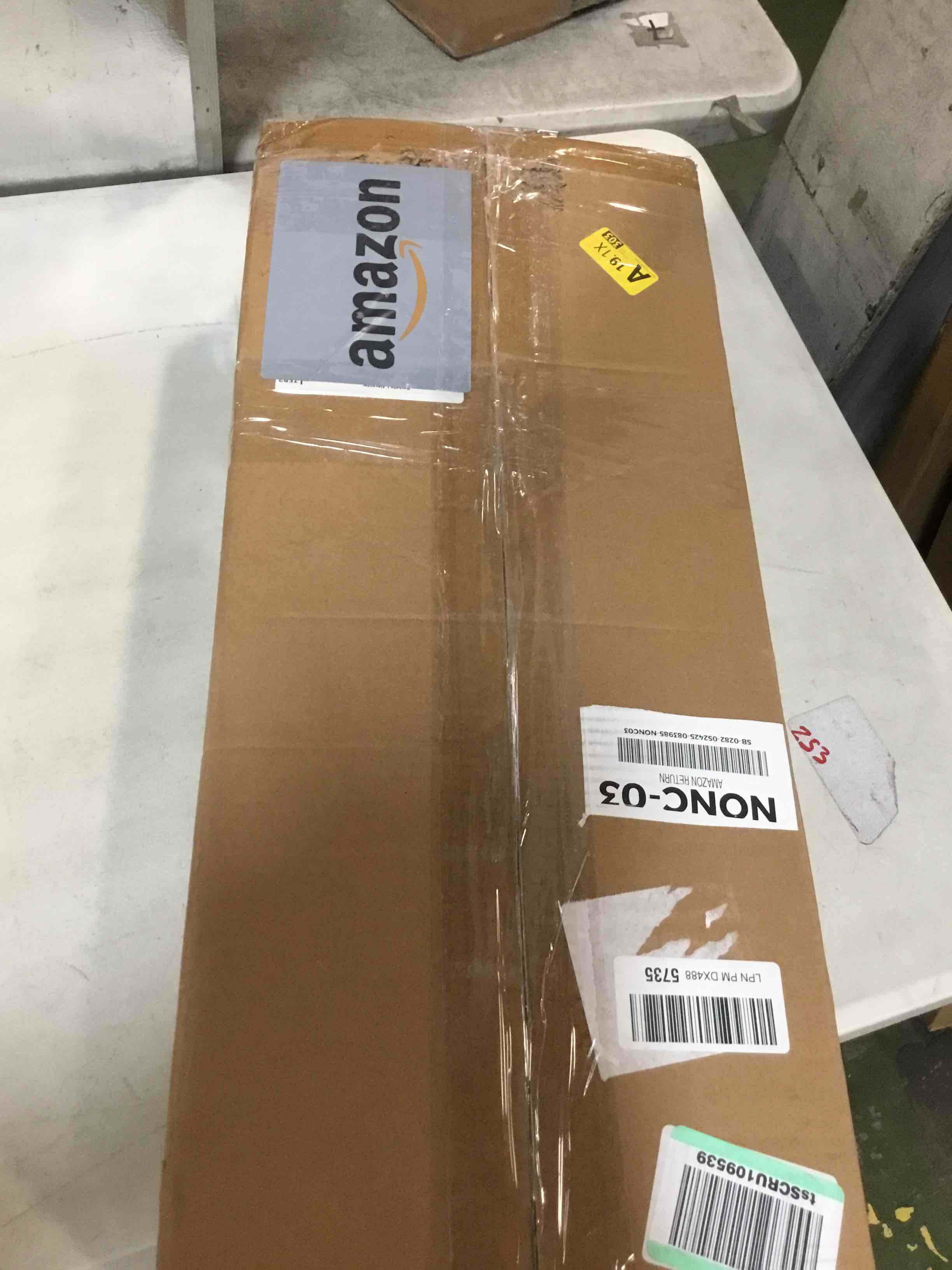 https://s3.amazonaws.com/lotting-images-prod/bidfta/PNK3568512_1749907501768.jpeg